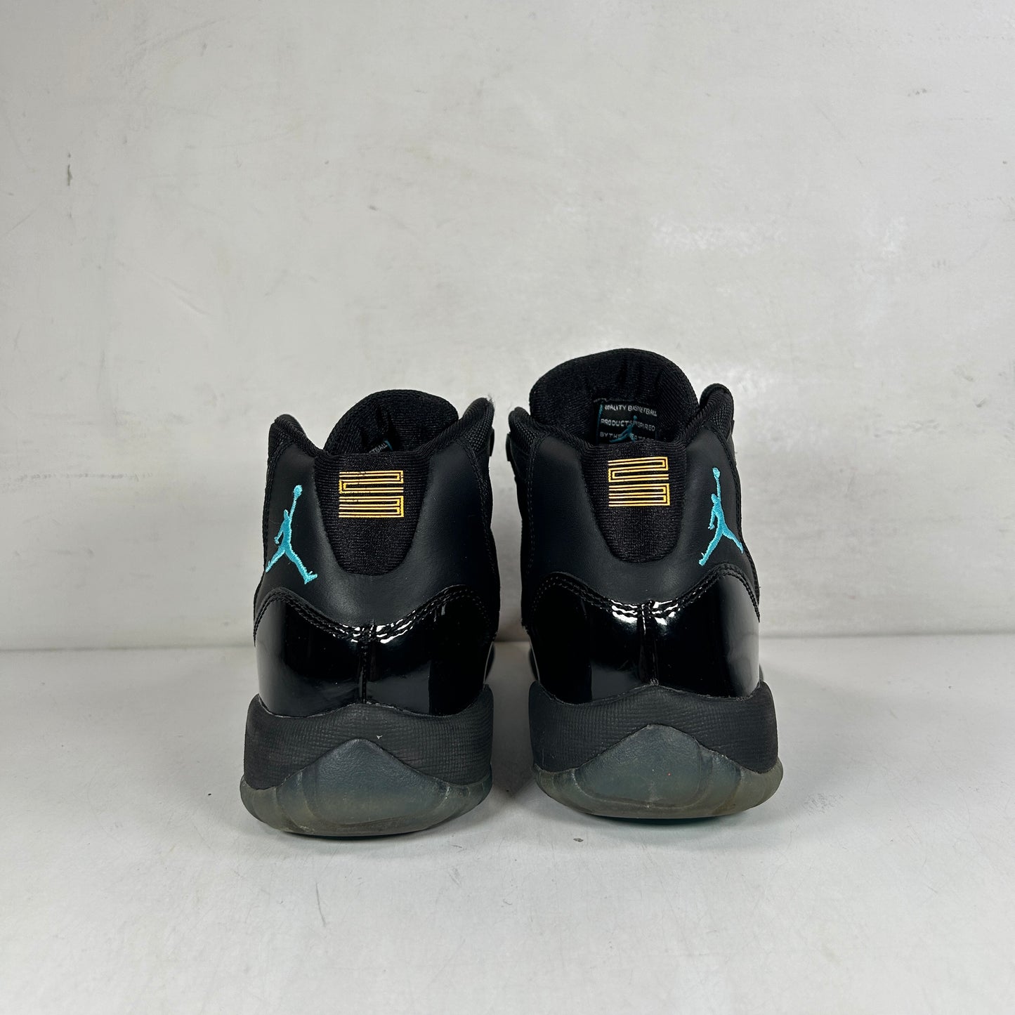 378038 006 Jordan 11 Retro Gamma Blue (GS)- 5 Y [USED]