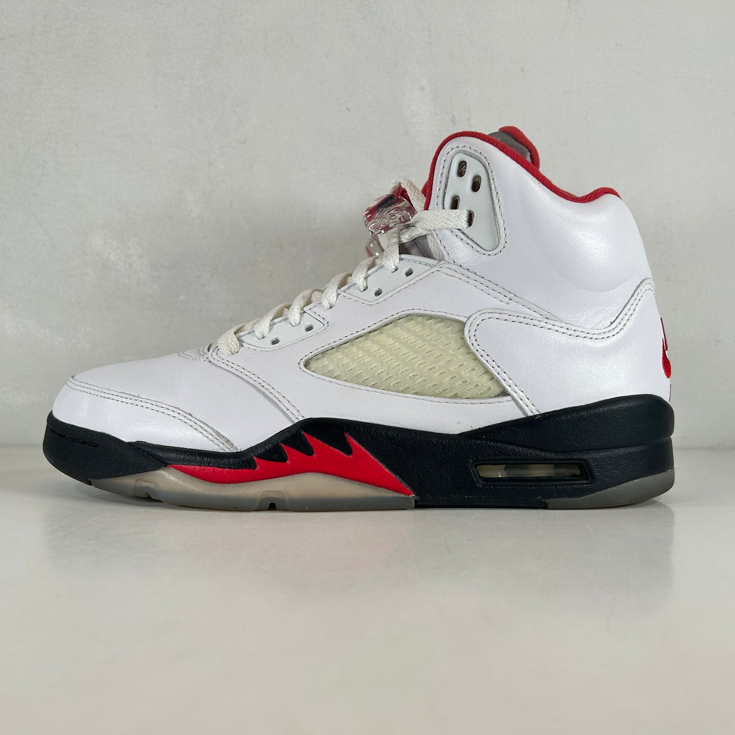 DA1911 102 Jordan 5 Rojo Fuego