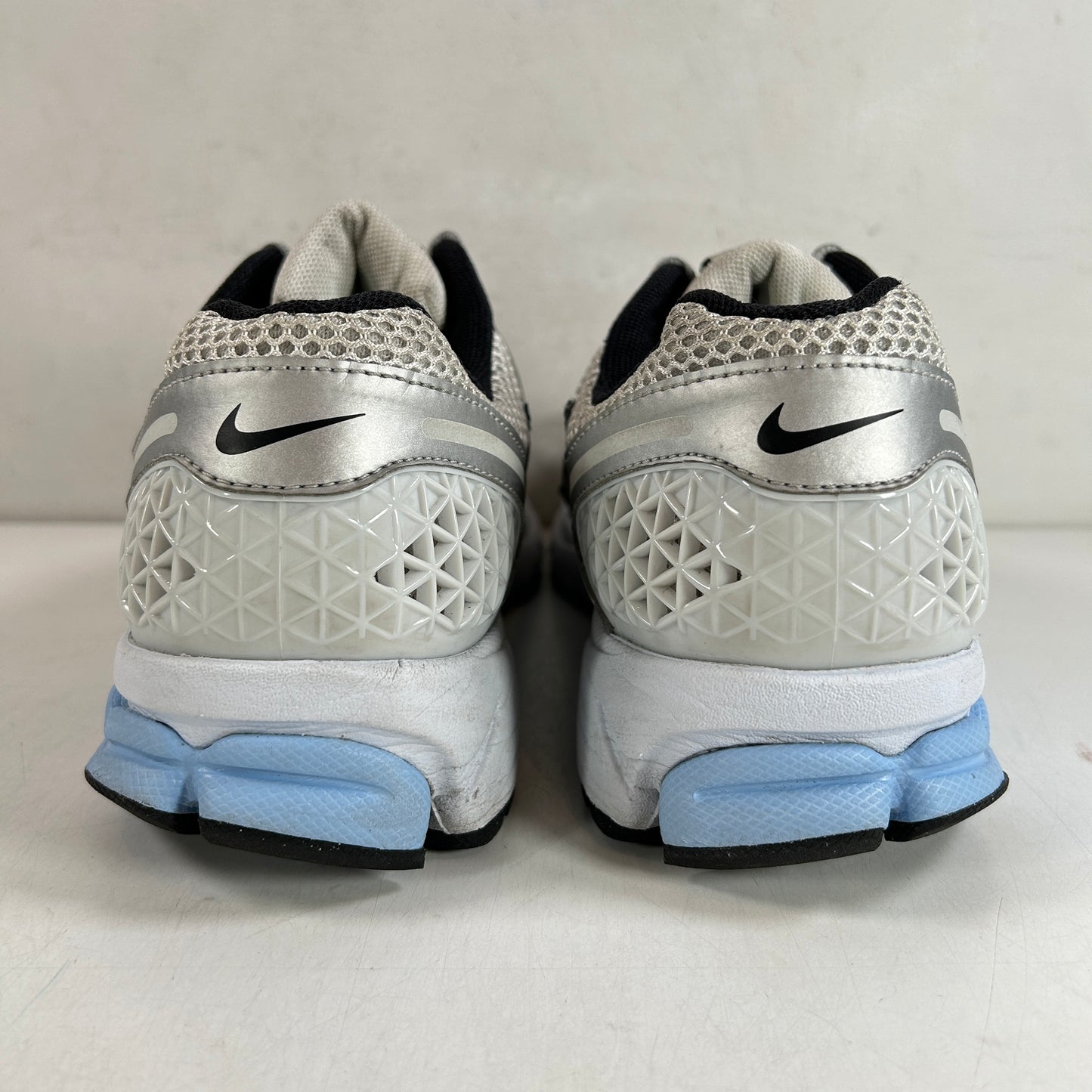 HF1877 100 Nike Zoom Vomero 5 Metallic Silver Blue Tint (W) [USED] - 11 W (Used)