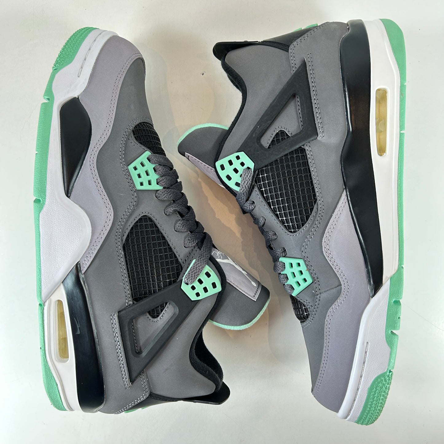 308497 033 Jordan 4 Retro Green Glow [USED] - 9.5 M (VNDS)
