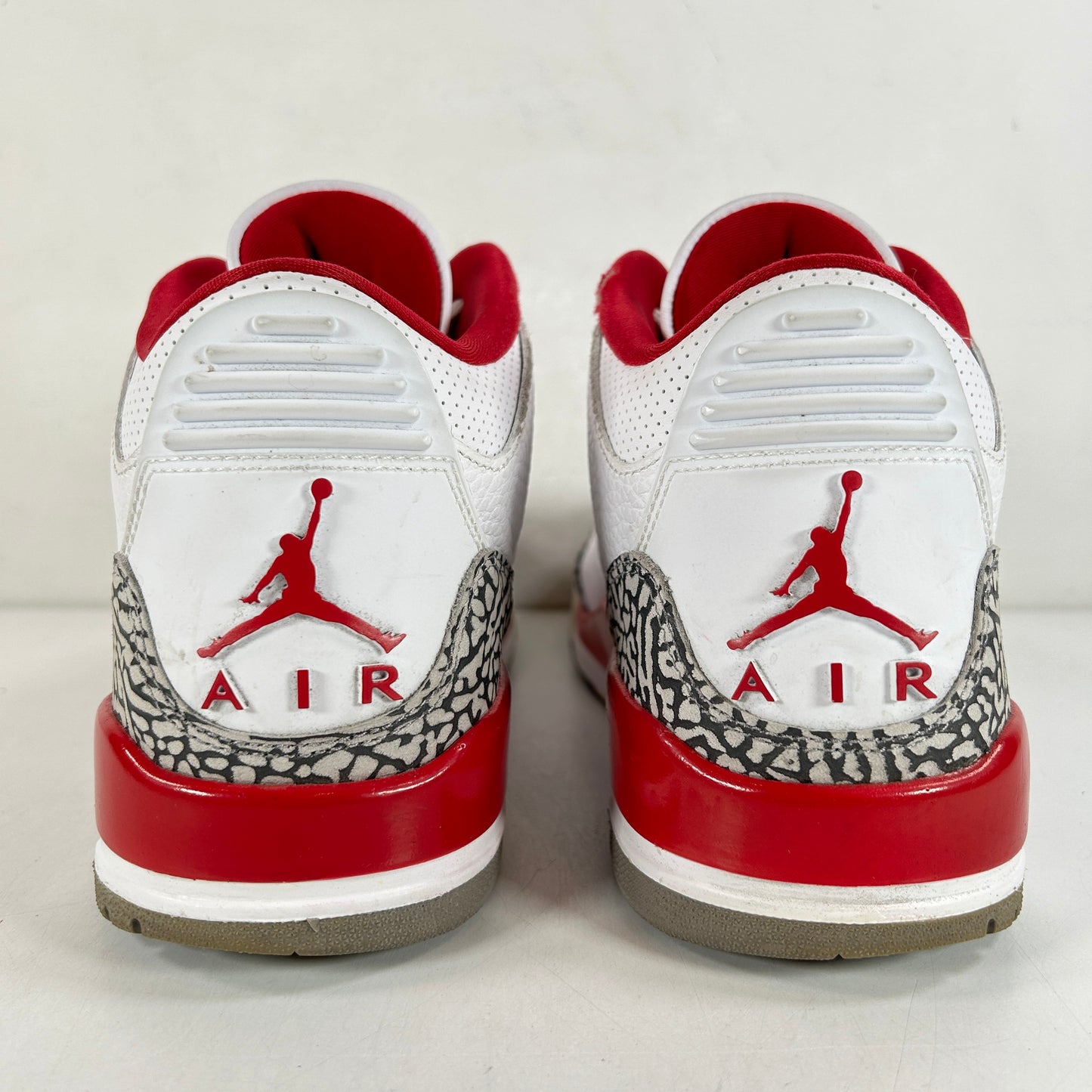 CT8532 126 Jordan 3 Retro Cardinal Red [USED] - 9.5 M (Used)