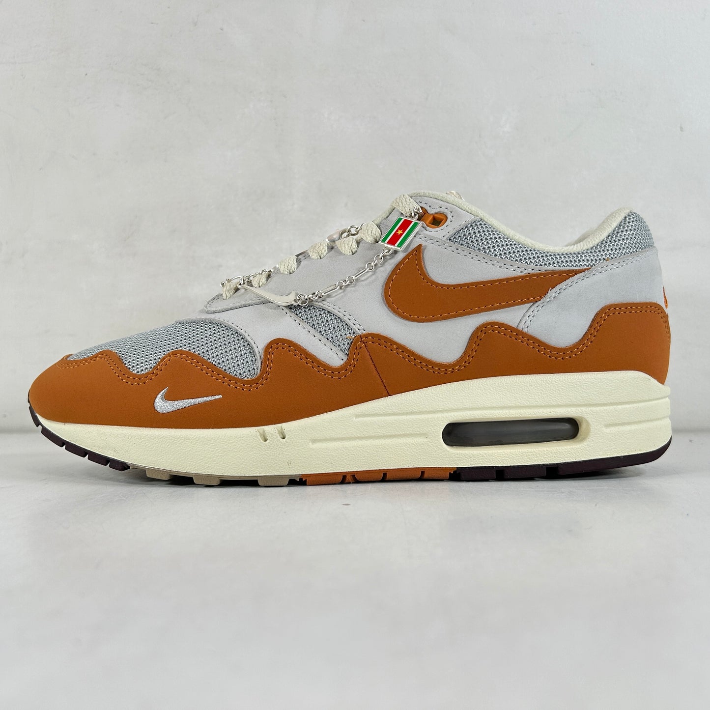 DH1348 001 Nike Air Max 1 Patta Waves Monarch [USED] - 10 M (Used)