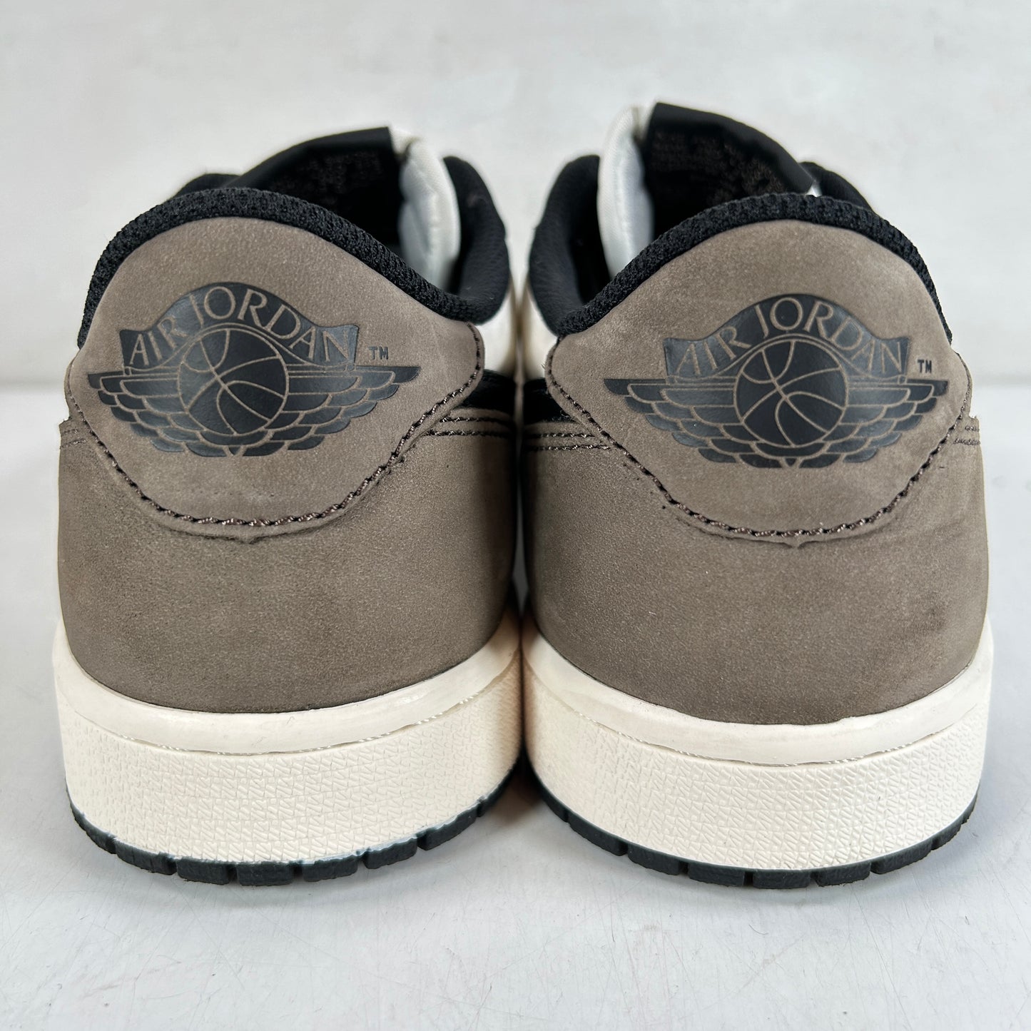 CZ0790 102 Jordan 1 Retro Low OG Mocha [USED] - 8 M (Used)