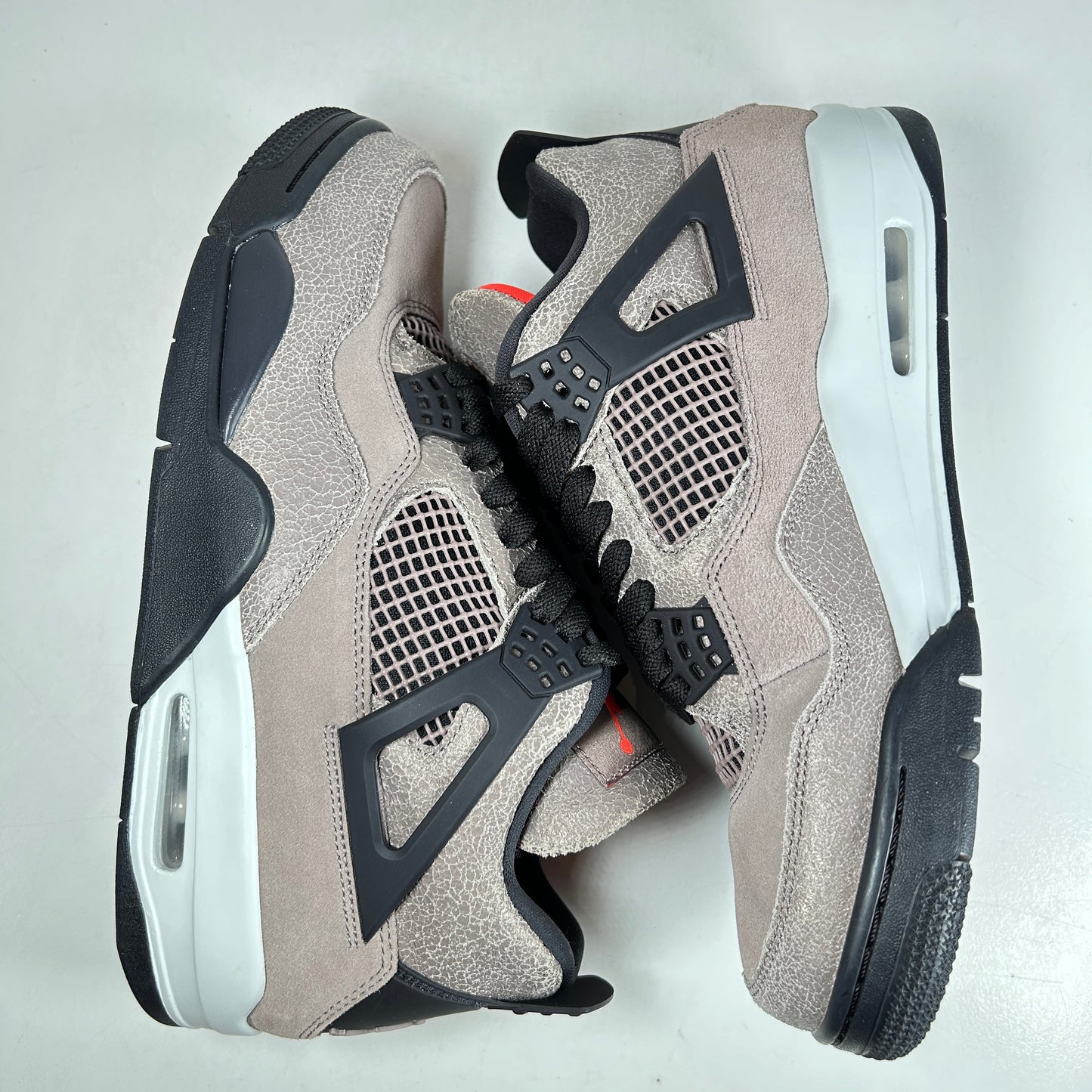 DB0732 200 Jordan 4 Taupe Haze [USED] - 10 M (Used)