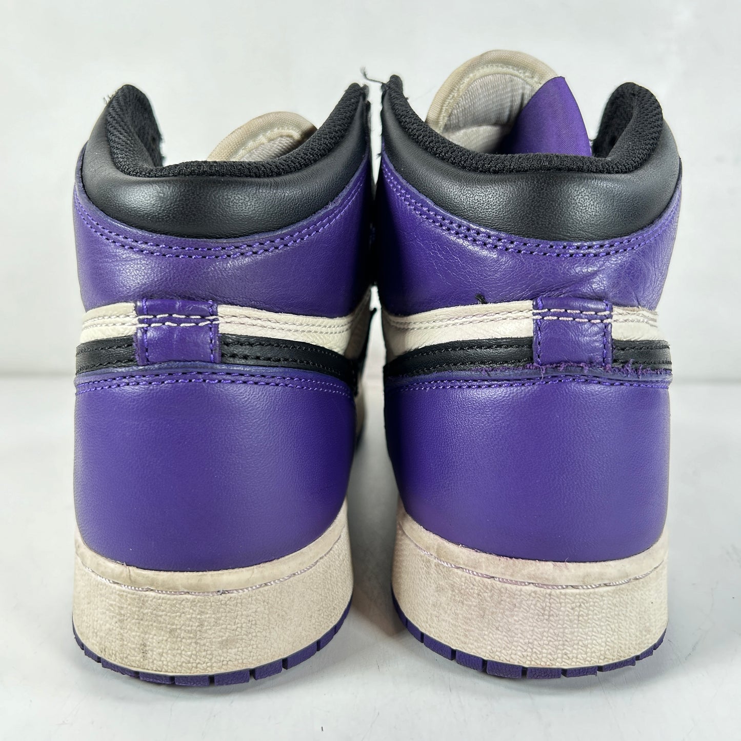 575441 501 Jordan 1 Retro High Court Purple (GS) [USED] - 7 Y (Used) (No Box)