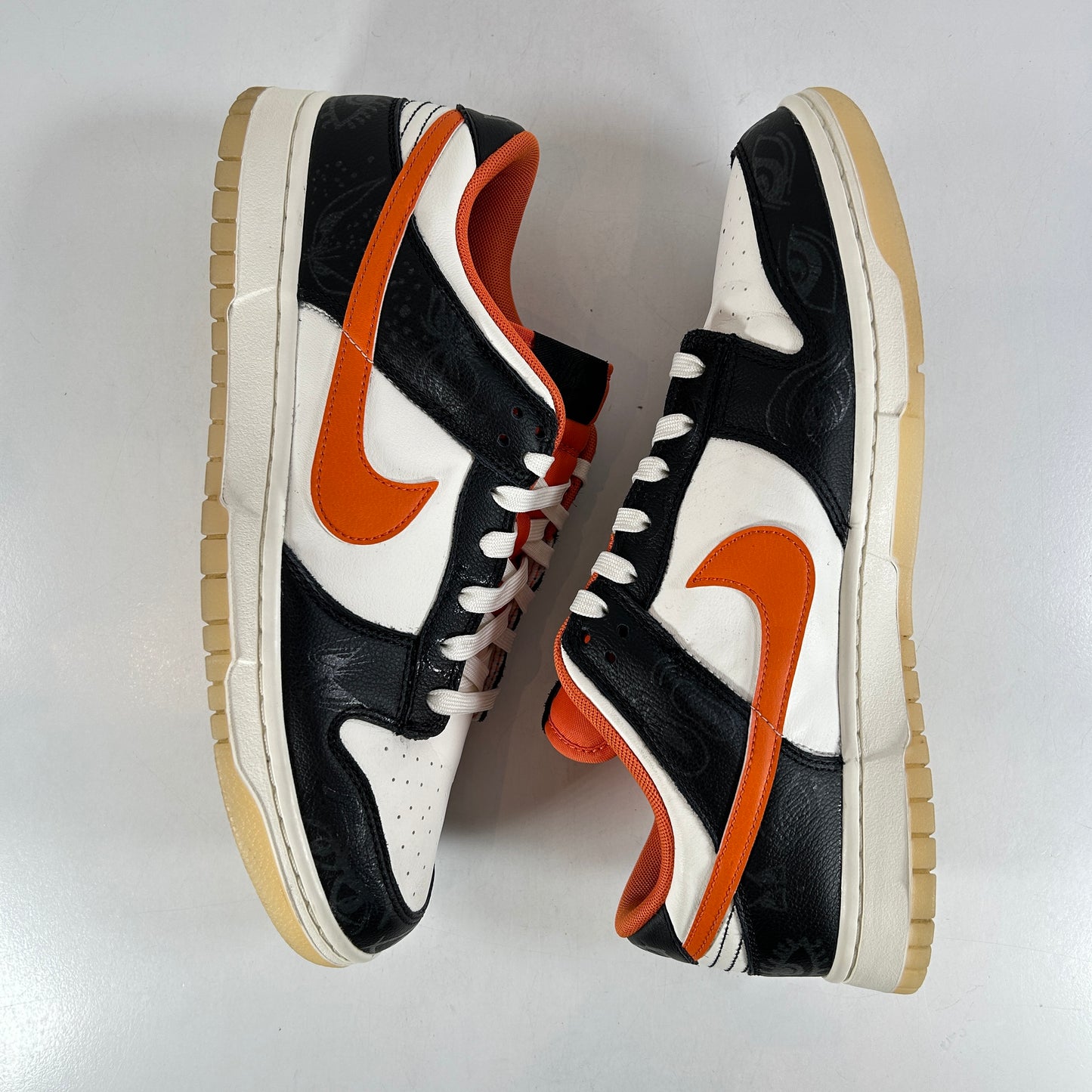 DD3357 100 Nike Dunk Low PRM Halloween (2021) [USED] - 11 M (Used)