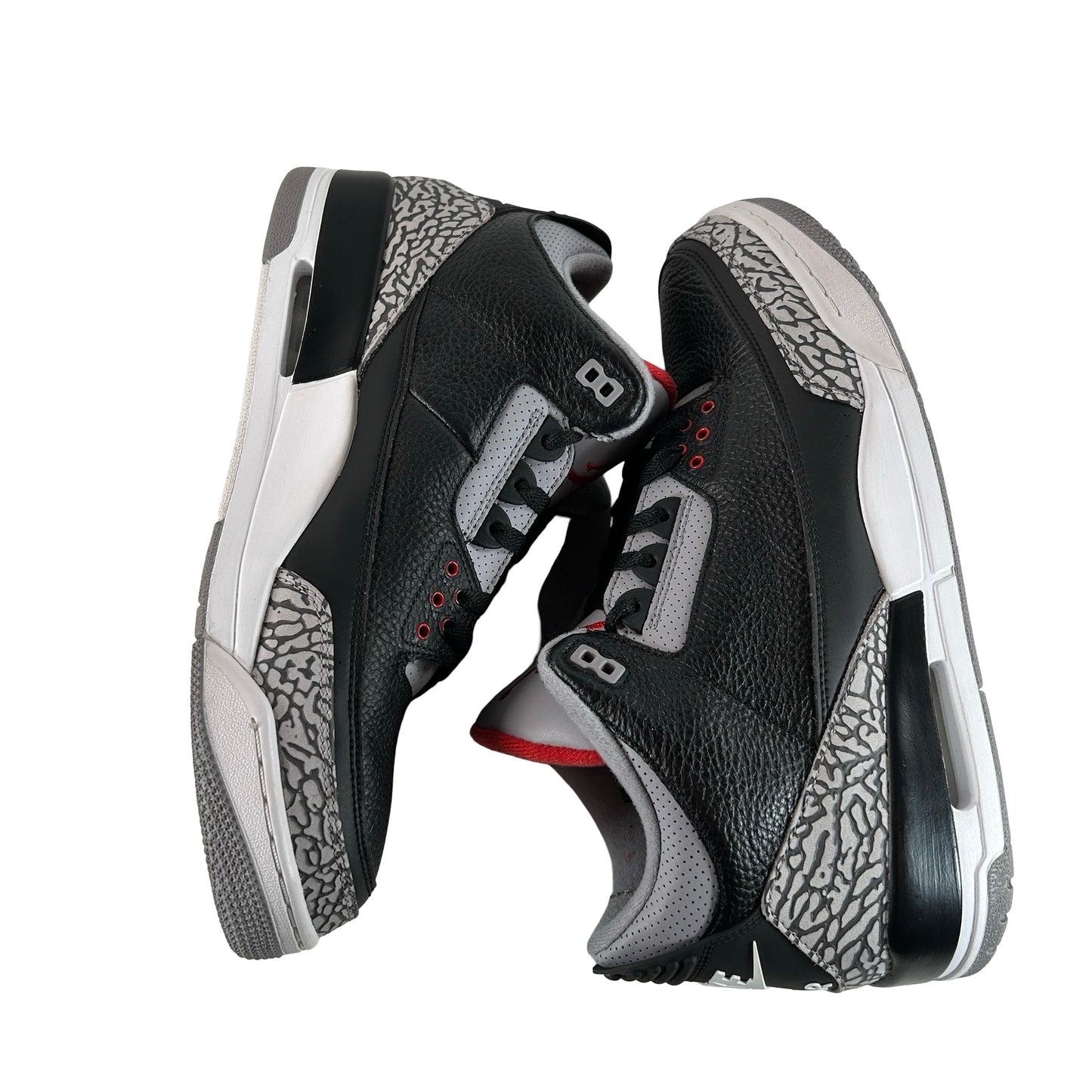 854262 001 Jordan 3 Black Cement 2018 [USED] - 13 M (Used3)