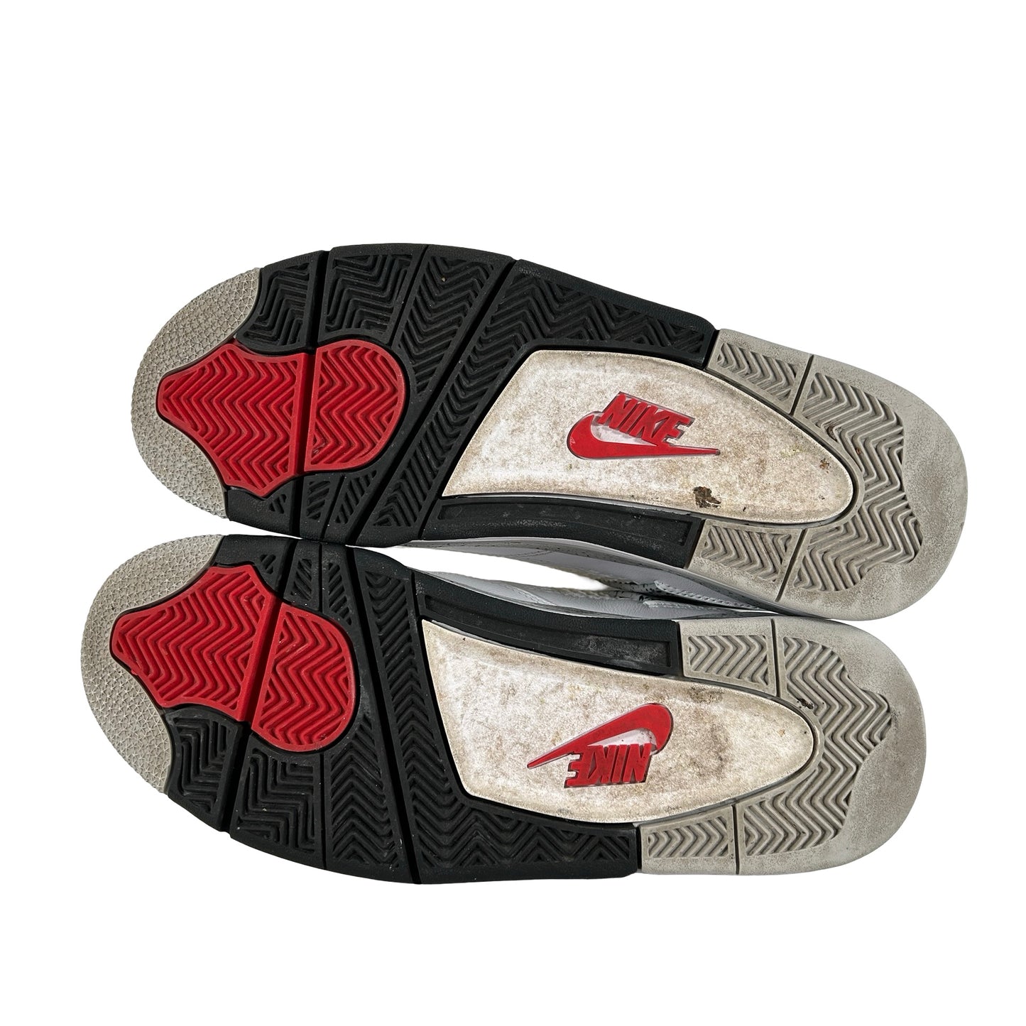 840606 192 Jordan 4 White Cement [USED] - 9.5 M (Used4)