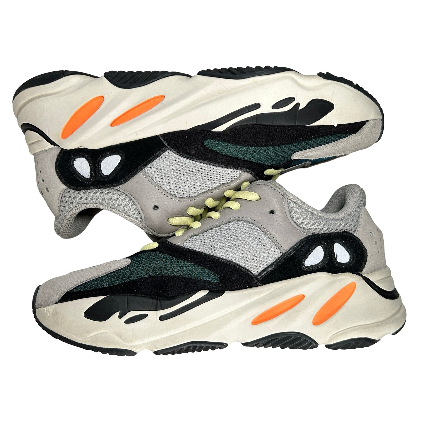 B75571 Yeezy 700 Wave Runner [USED] - 5.5 M (Used)