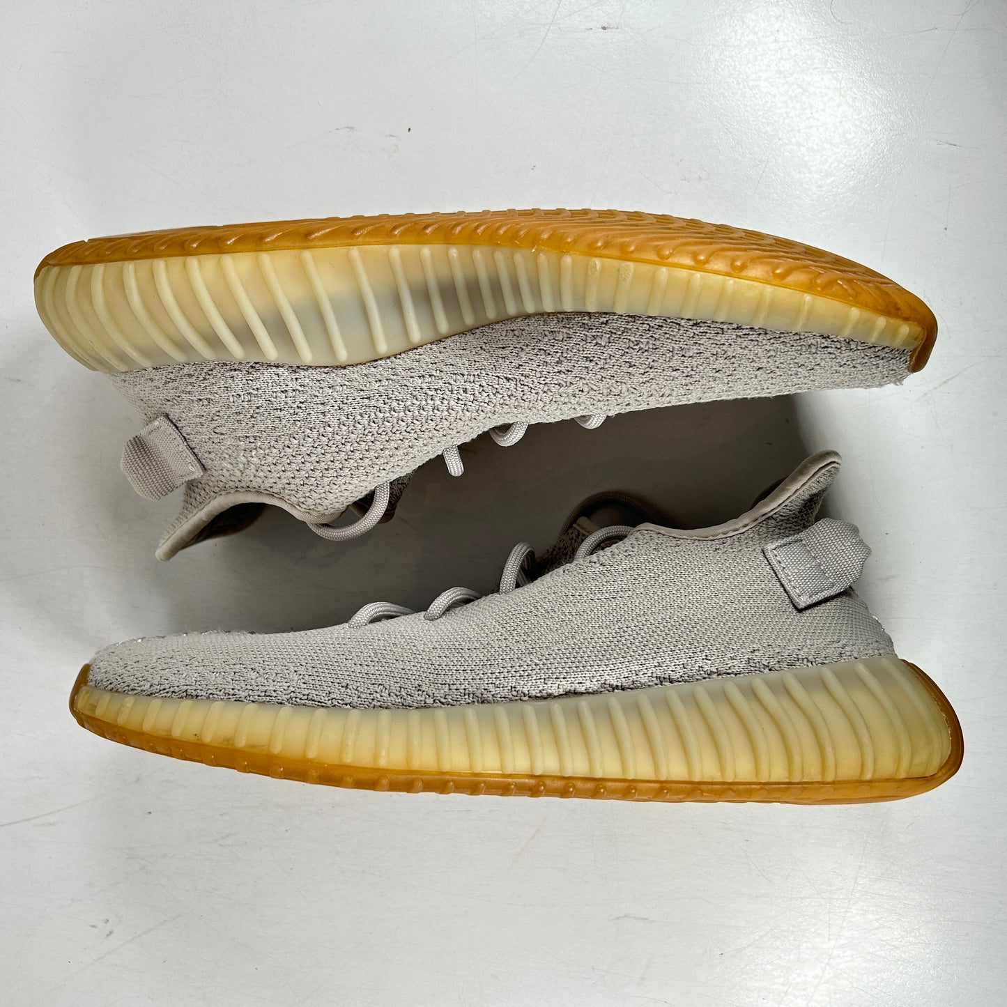 F99710 Yeezy 350 V2 Sésamo