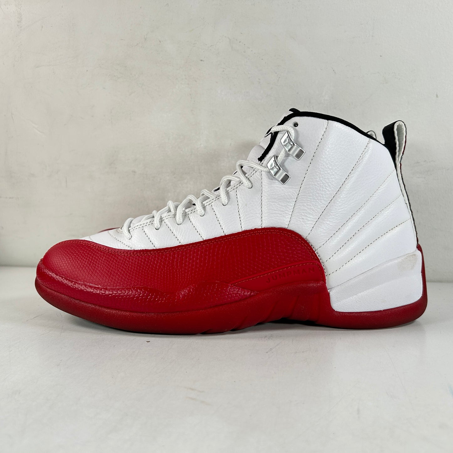 CT8013 116 Jordan 12 Retro Cherry (2023) [USED] - 12 M (Used3)