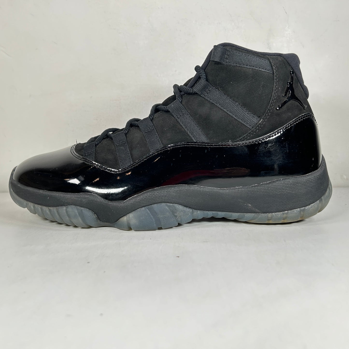 378037 005 Jordan 11 Retro Cap and Gown [USED] - 11 M (Used)