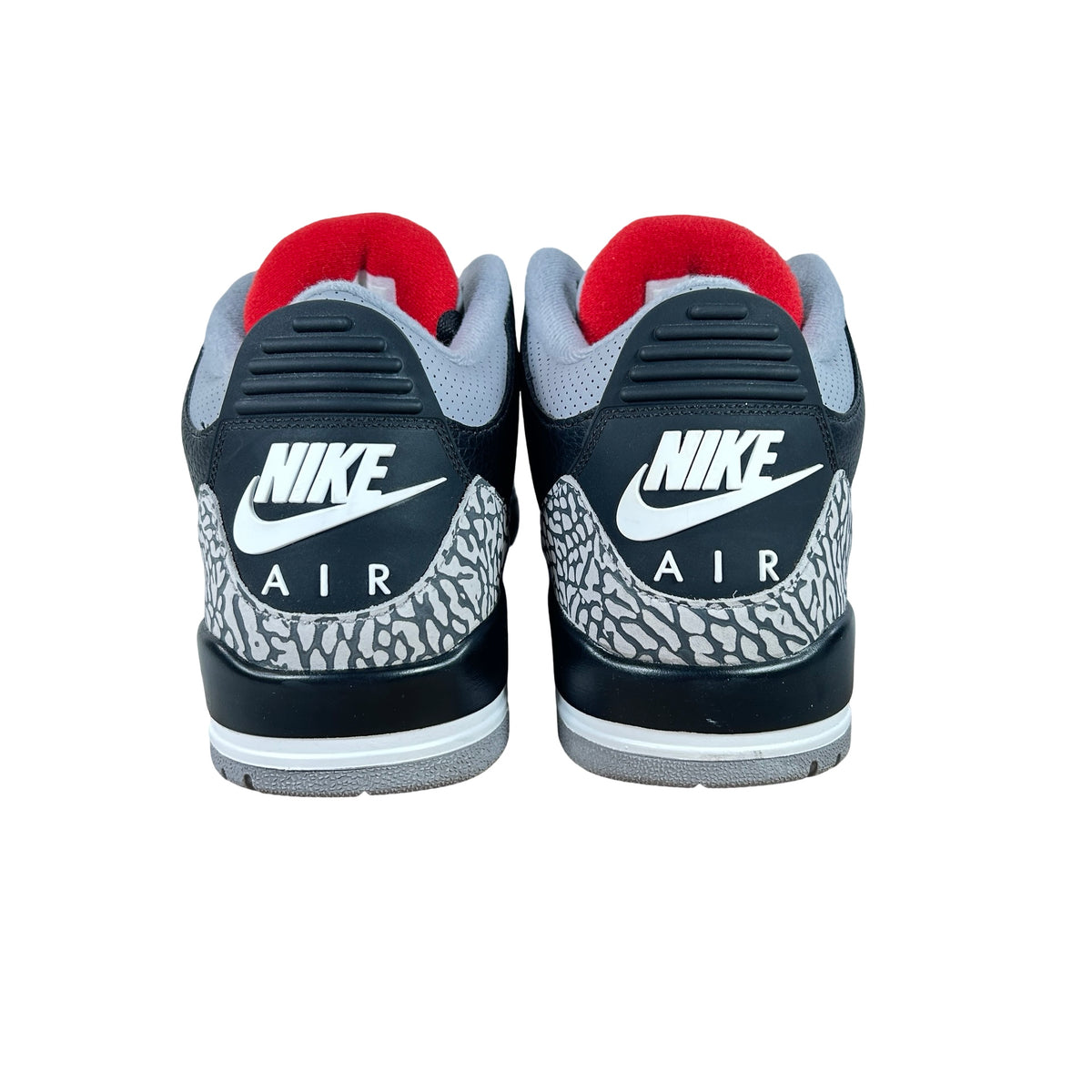 854262 001 Jordan 3 Black Cement 2018 [USED] - 11 M (Used) (Replace Box)