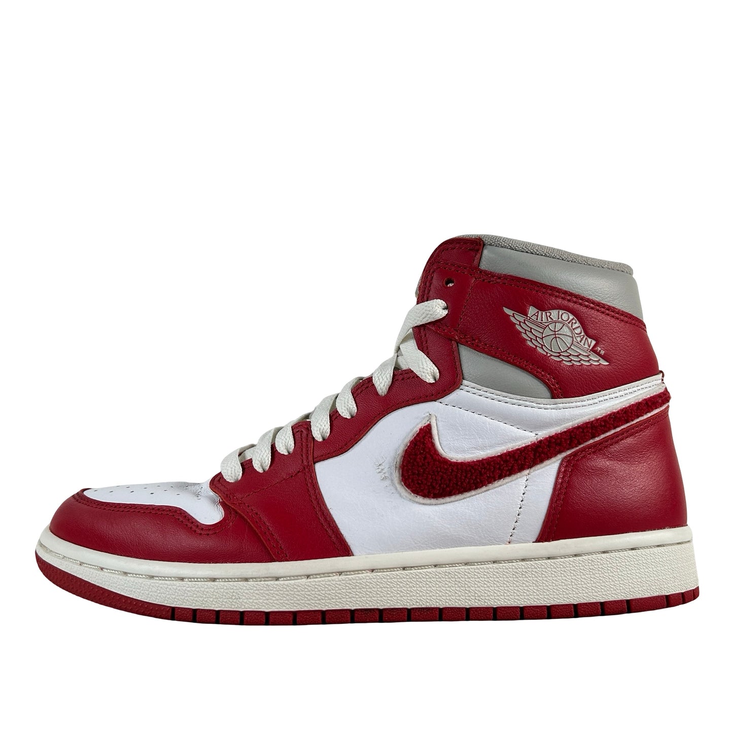 DJ4891 061 Jordan 1 Retro High OG Varsity Red (W) [USED] - 9.5 W (Used)