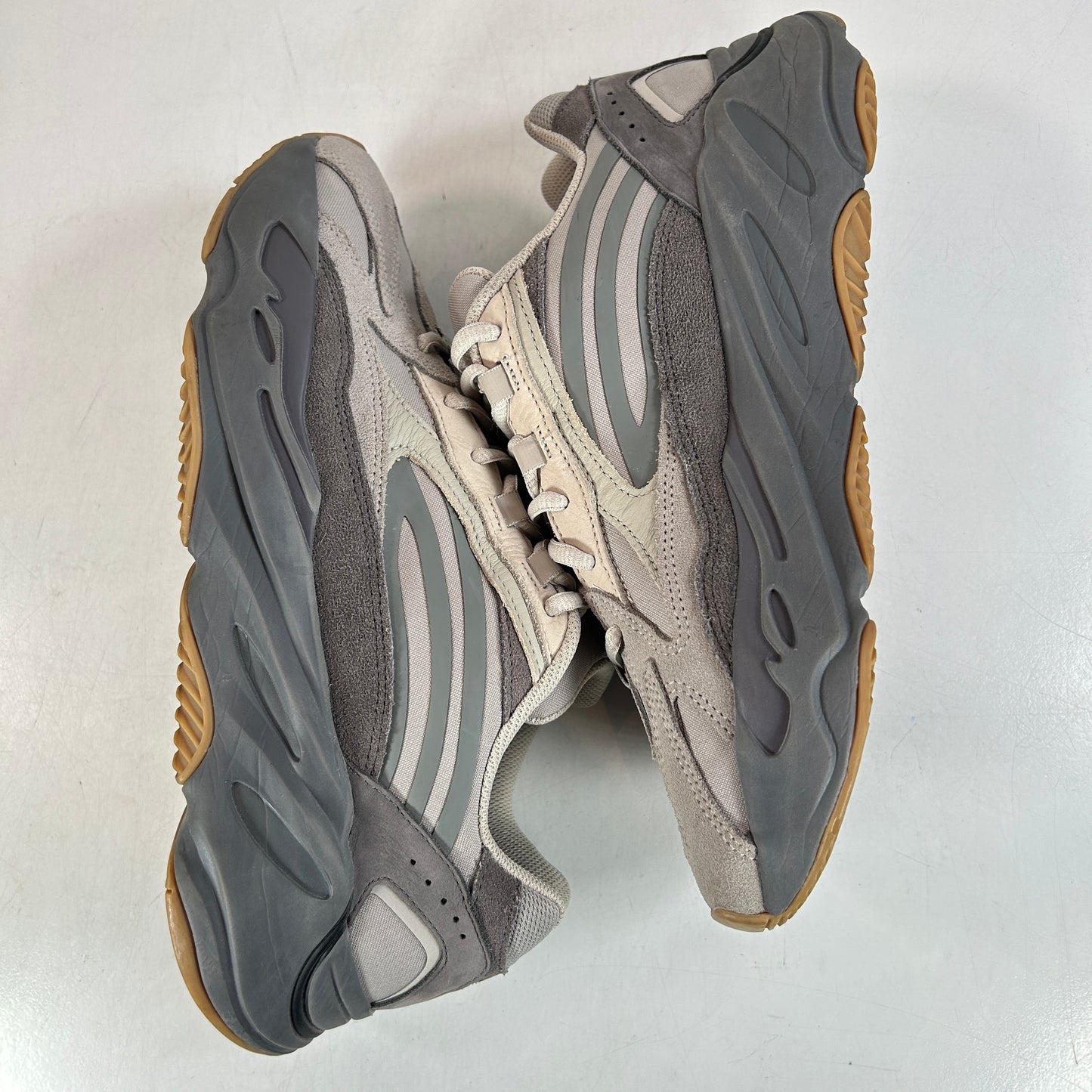 FU7914 adidas Yeezy Boost 700 V2 Tephra [USED] - 10 M (Used) (No Box)