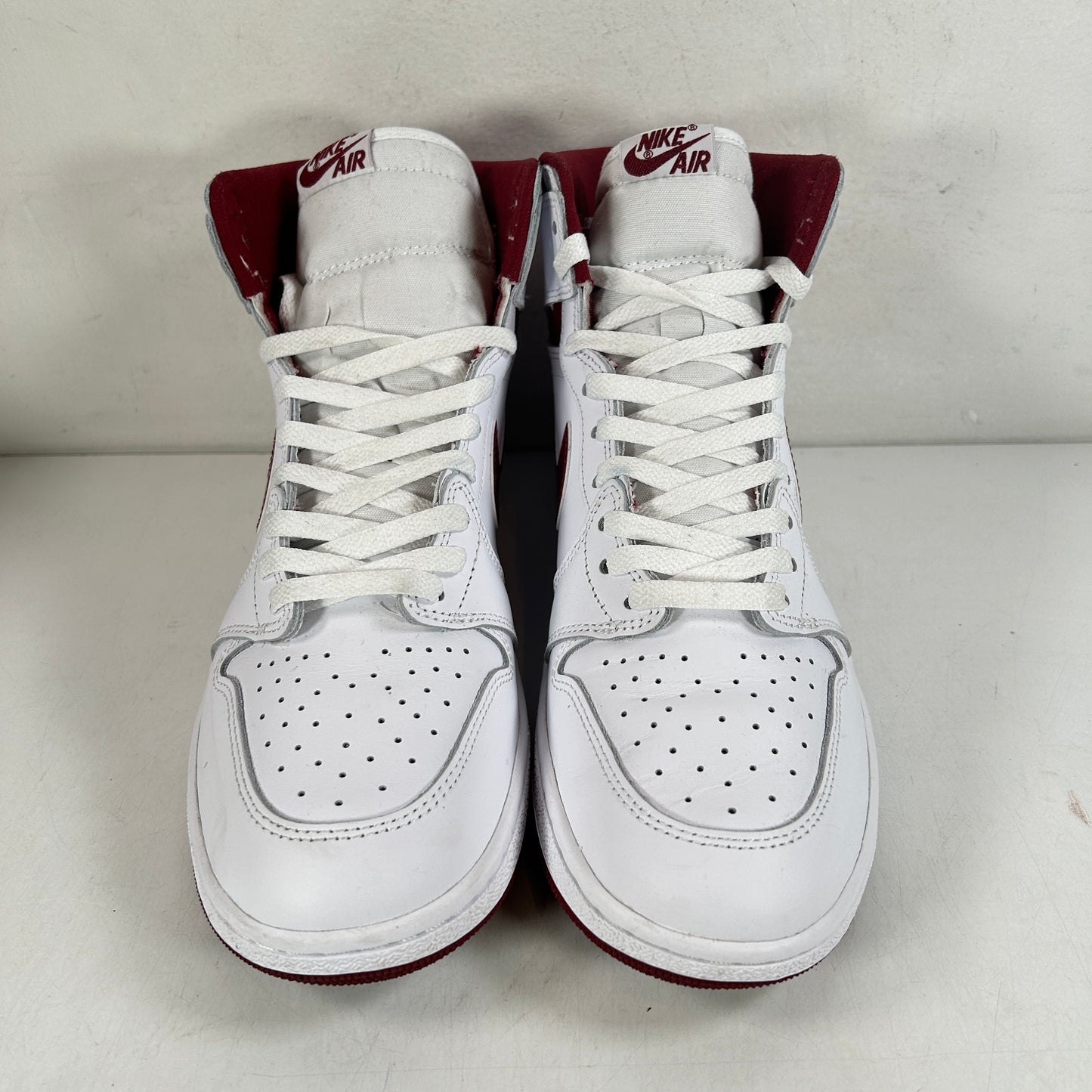 BQ4422 161 Jordan 1 Retro High 85 OG Metallic Burgundy [USED] - 10.5 M (Used2)