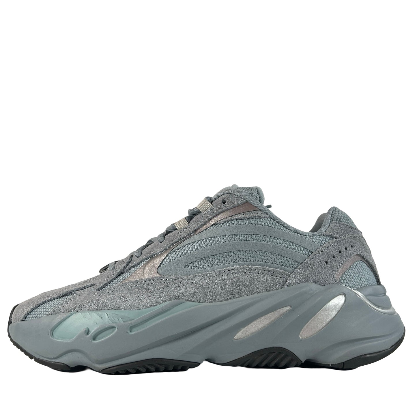 FV8424 adidas Yeezy Boost 700 V2 Hospital Blue [USED] - 6 M (Used)
