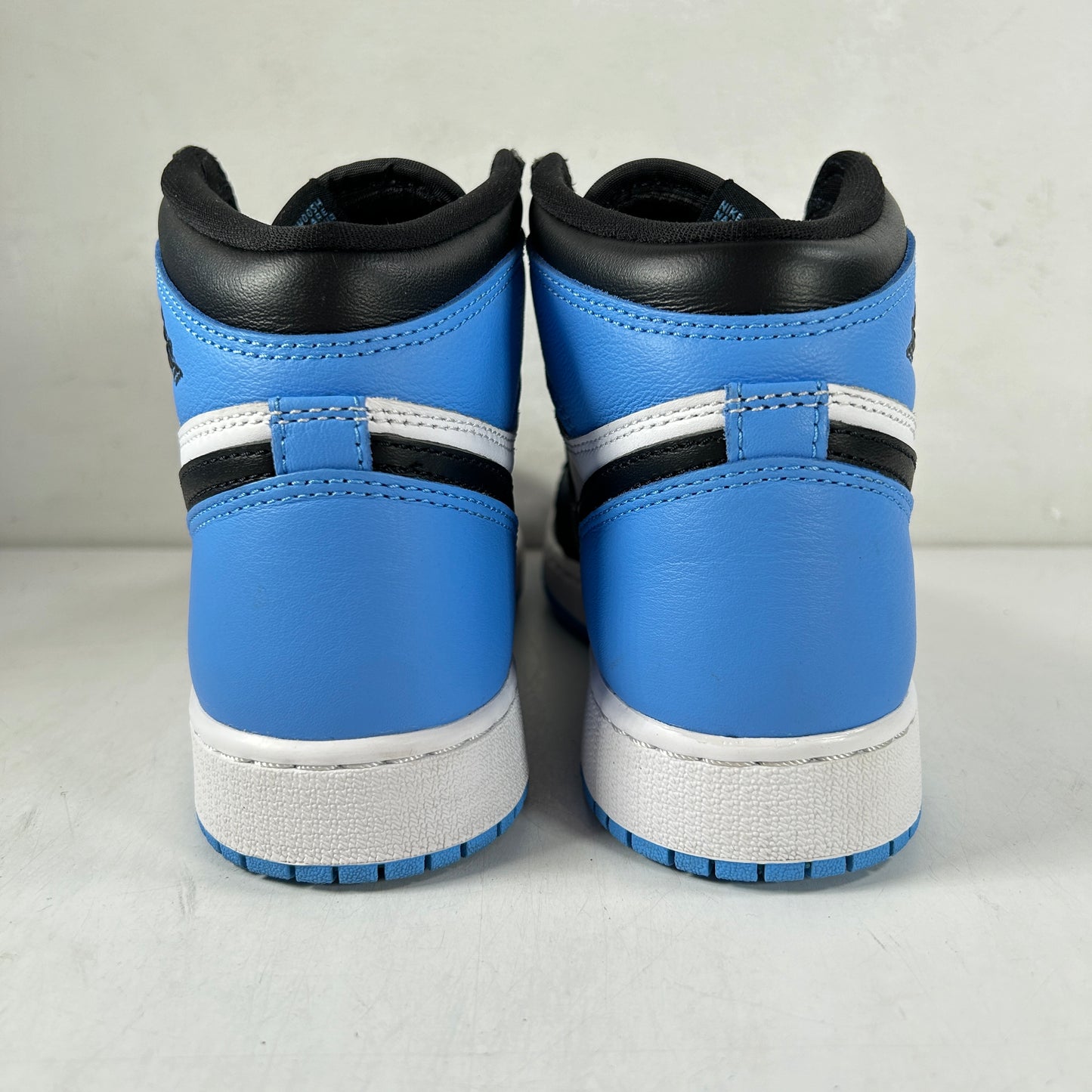 FD1437 400 Jordan 1 Retro High OG UNC Toe (GS) [USED] - 6 Y (Used)