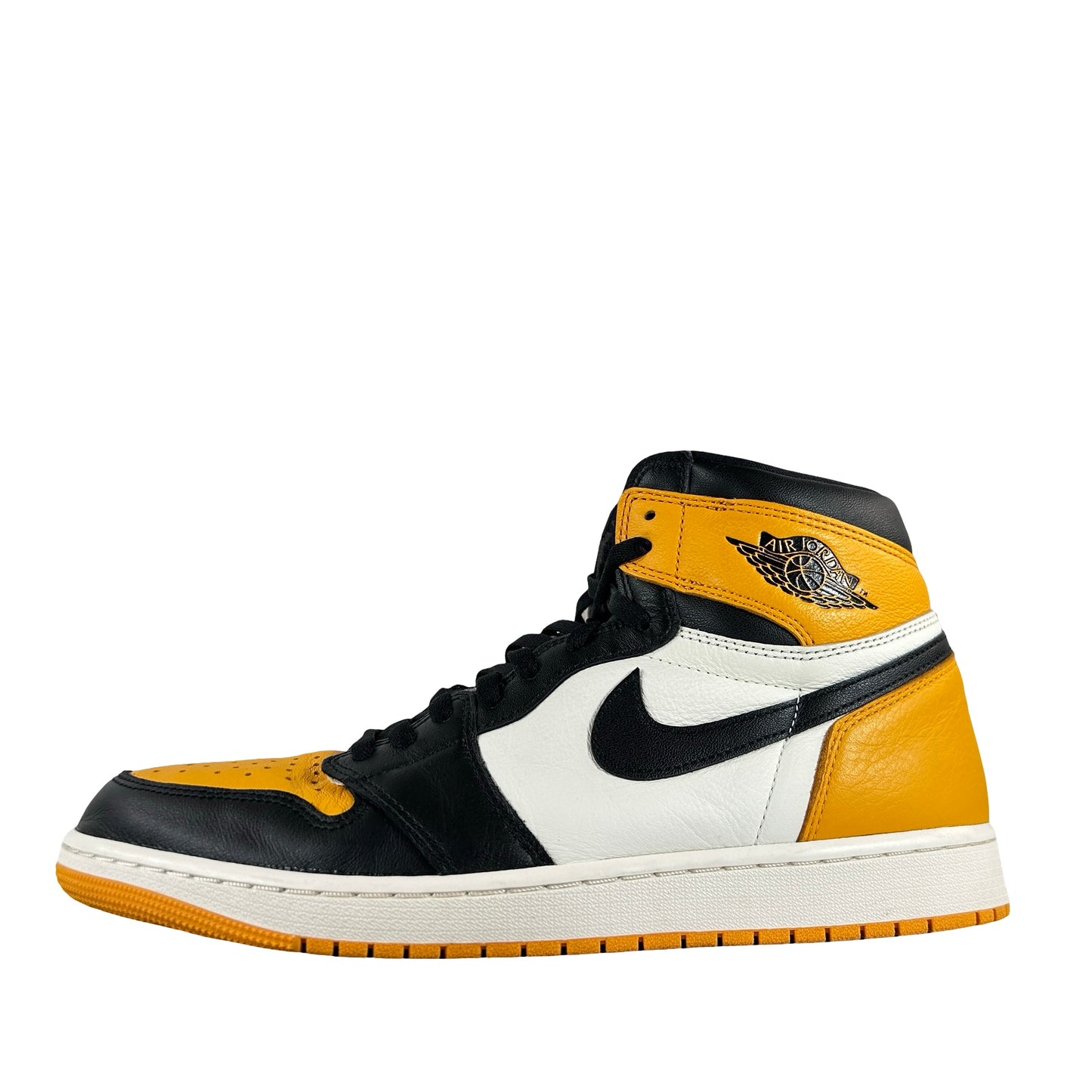 555088 711 Jordan 1 Retro High OG Punta amarilla