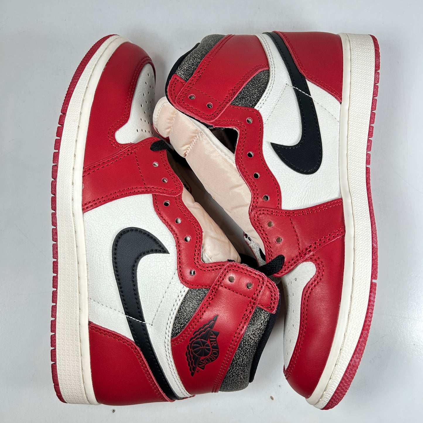 DZ5485 612 Jordan 1 Retro High OG Chicago Lost And Found [USED] - 10 M (VNDS)