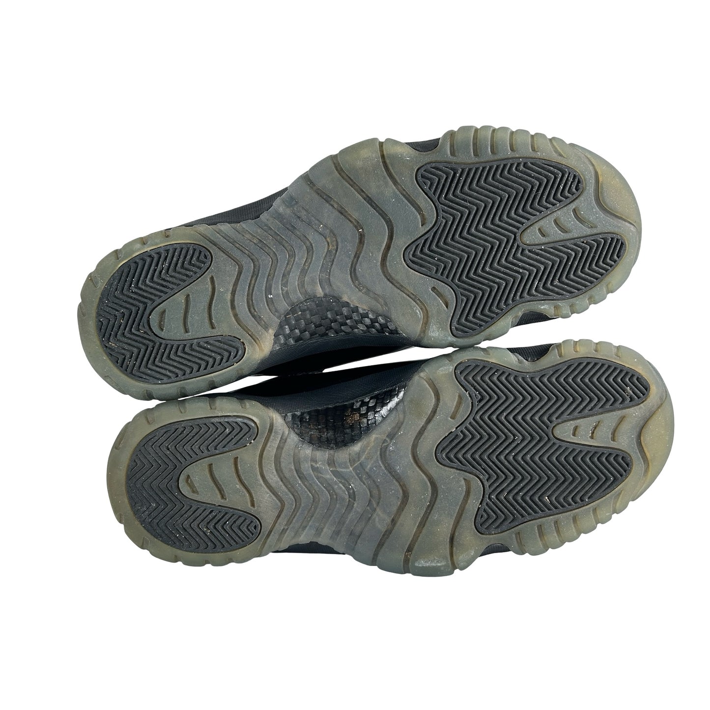 378037 005 Jordan 11 Retro Cap and Gown [USED] - 10.5 M (Used) (No Box)