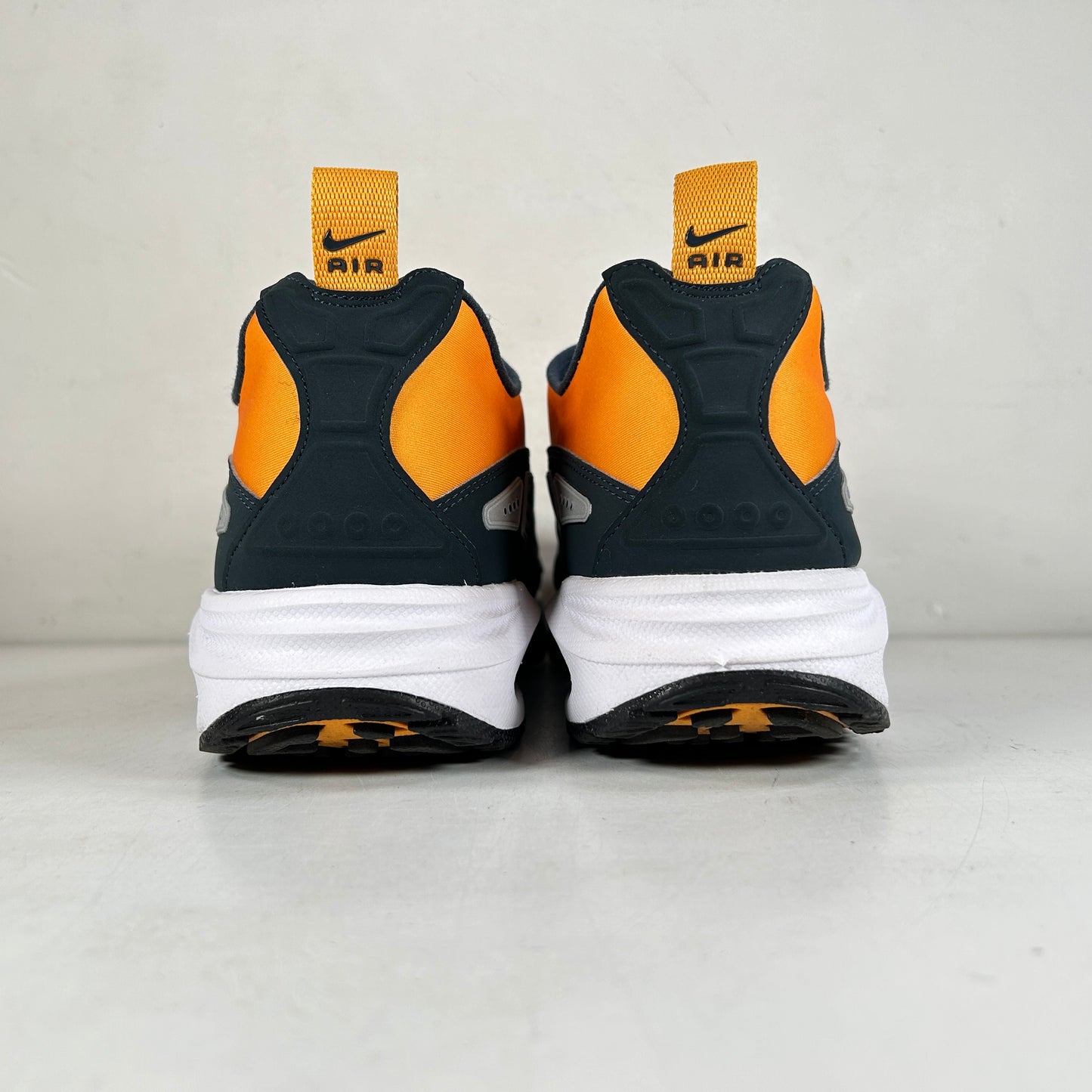 HJ8080 700 Nike Air Max Sunder Canyon Gold Deep Ocean (W) [USED] - 10.5 W (Used2)