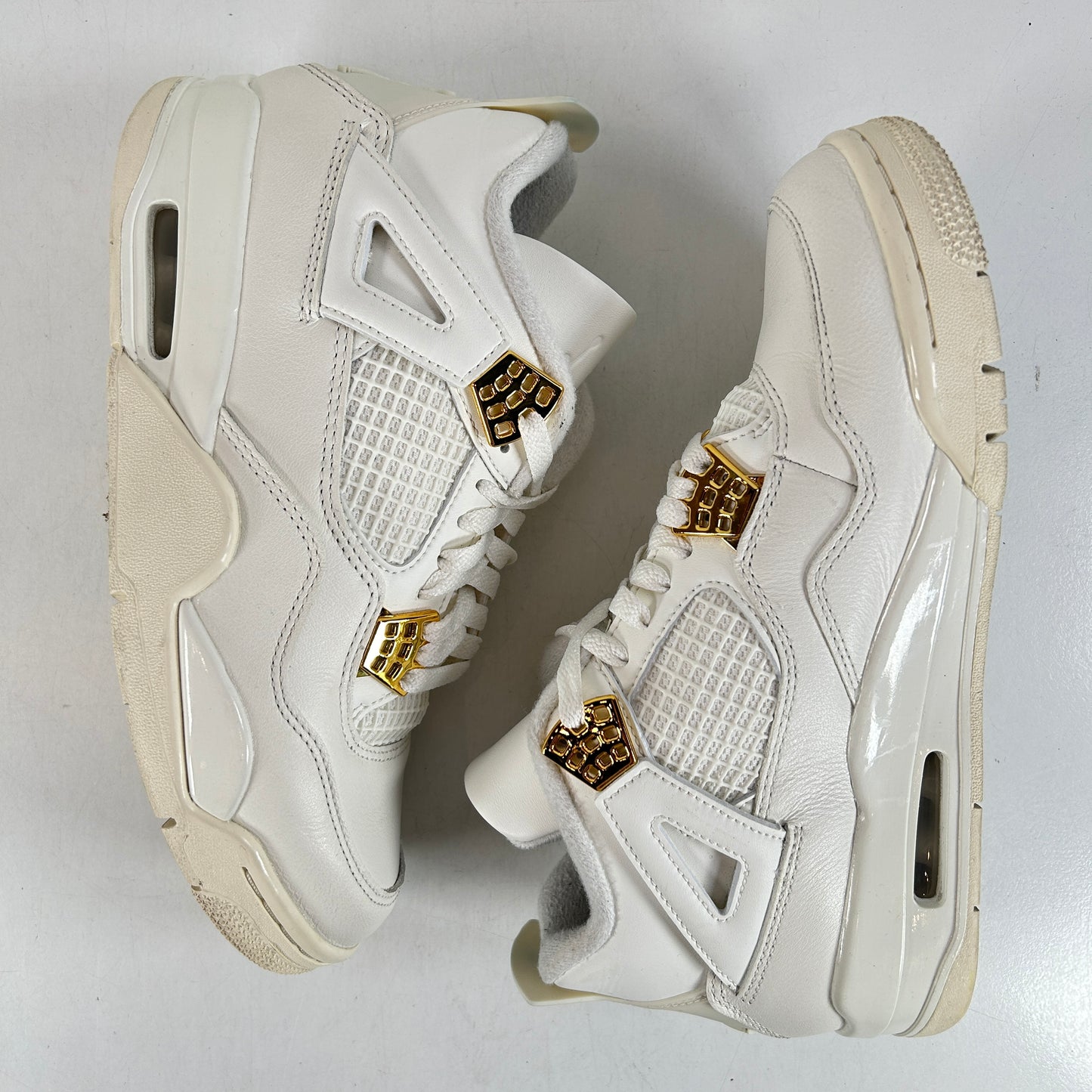 AQ9129 170 Jordan 4 Retro Metallic Gold (W) [USED] - 8 W (Used)