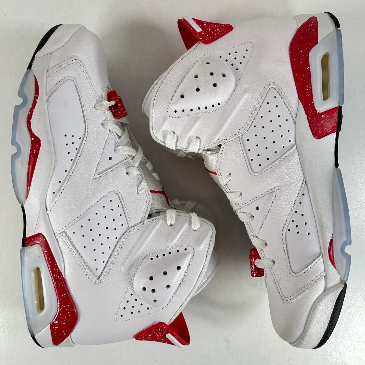 CT8529 162 Jordan 6 Retro Red Oreo [USED] - 11 M (Used2)