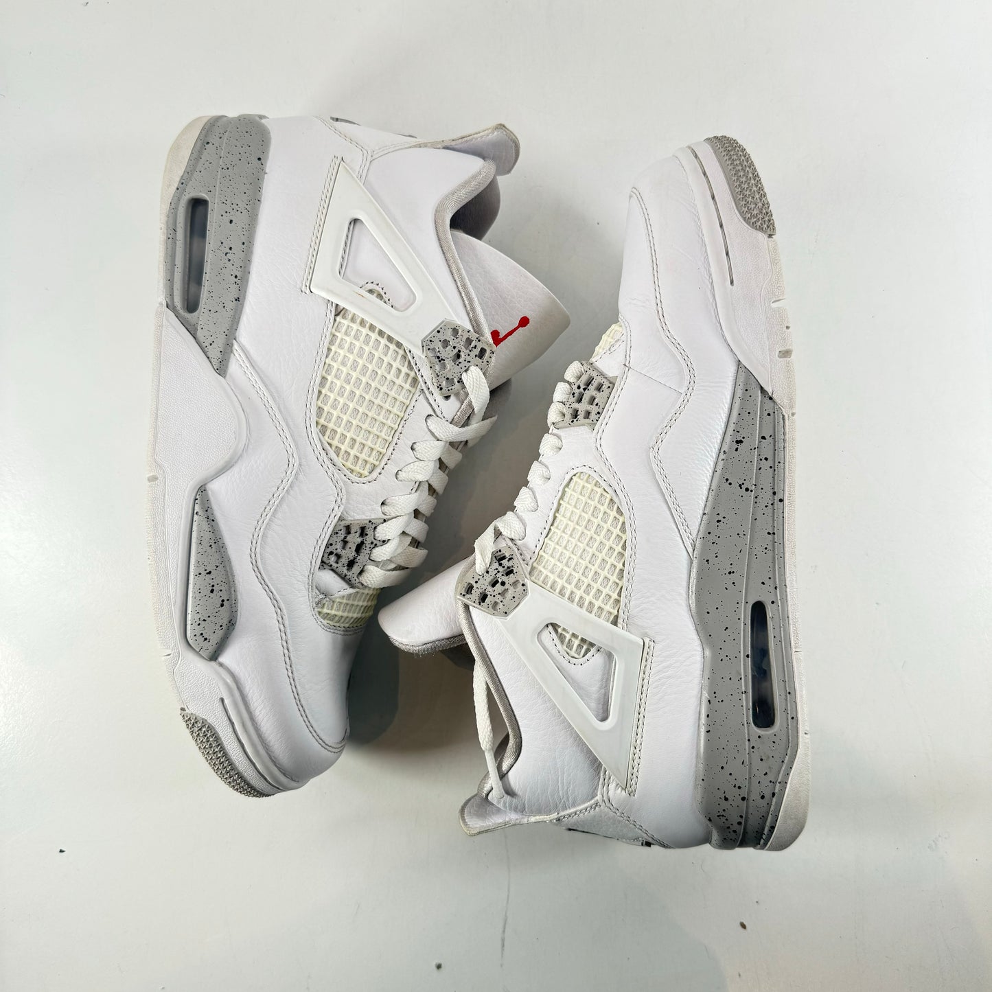 CT8527 100 Jordan 4 Retro White Oreo [USED] - 8 M (Used)