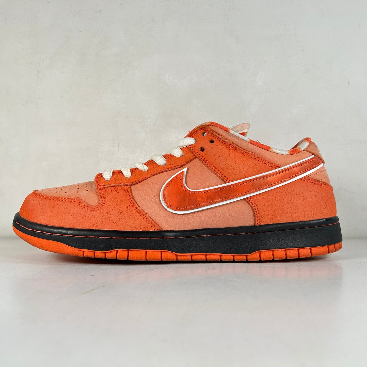 FD8776 800 Nike SB Dunk Low Concepts Orange Lobster [USED] - 9.5 M (Used)