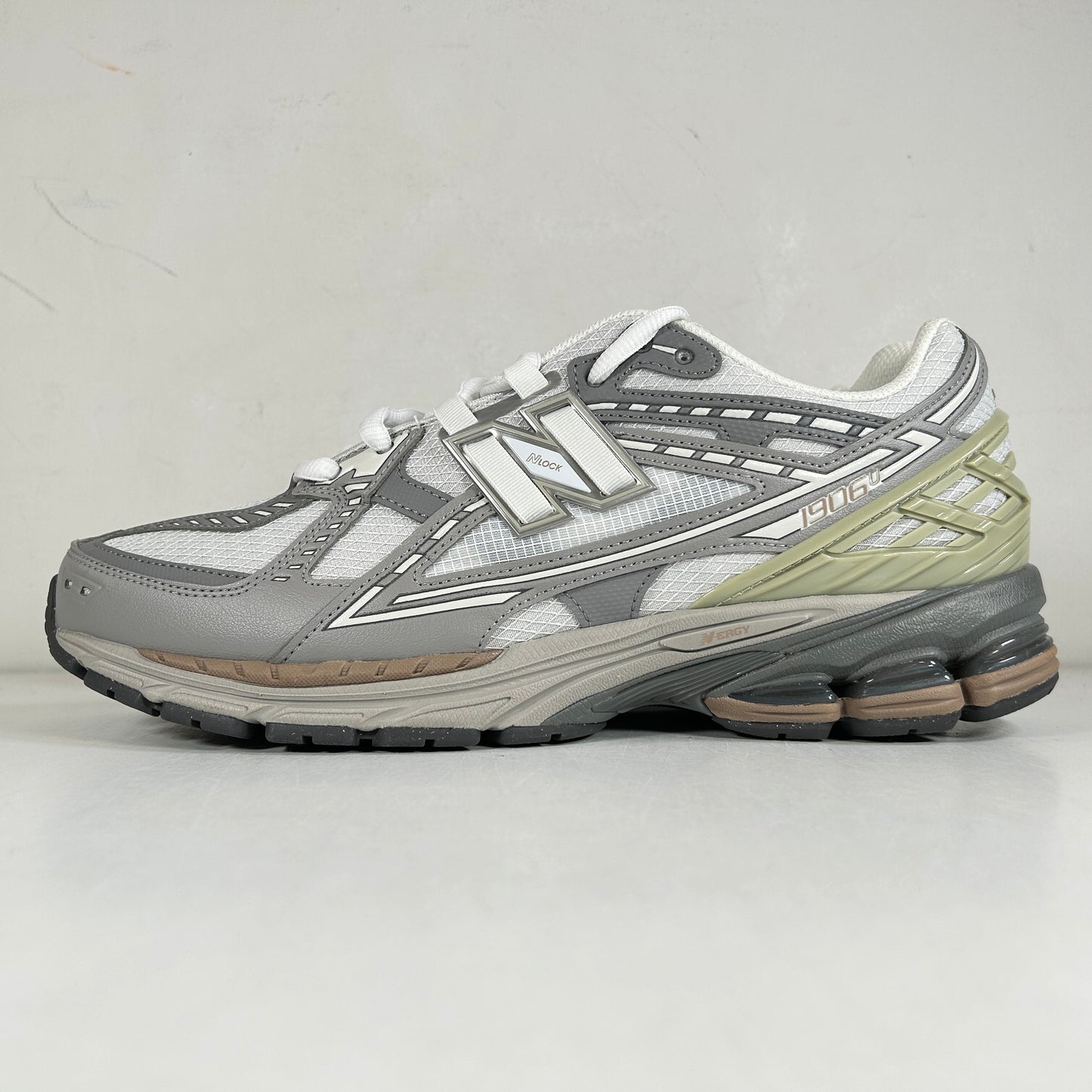 M1906NB New Balance 1906N Team Away Grey [USED] - 11 (VNDS)