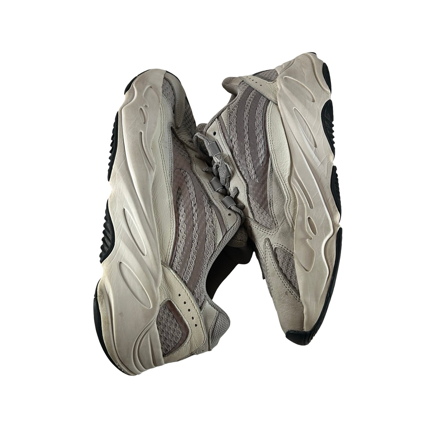 EF2829 Yeezy 700 Estático