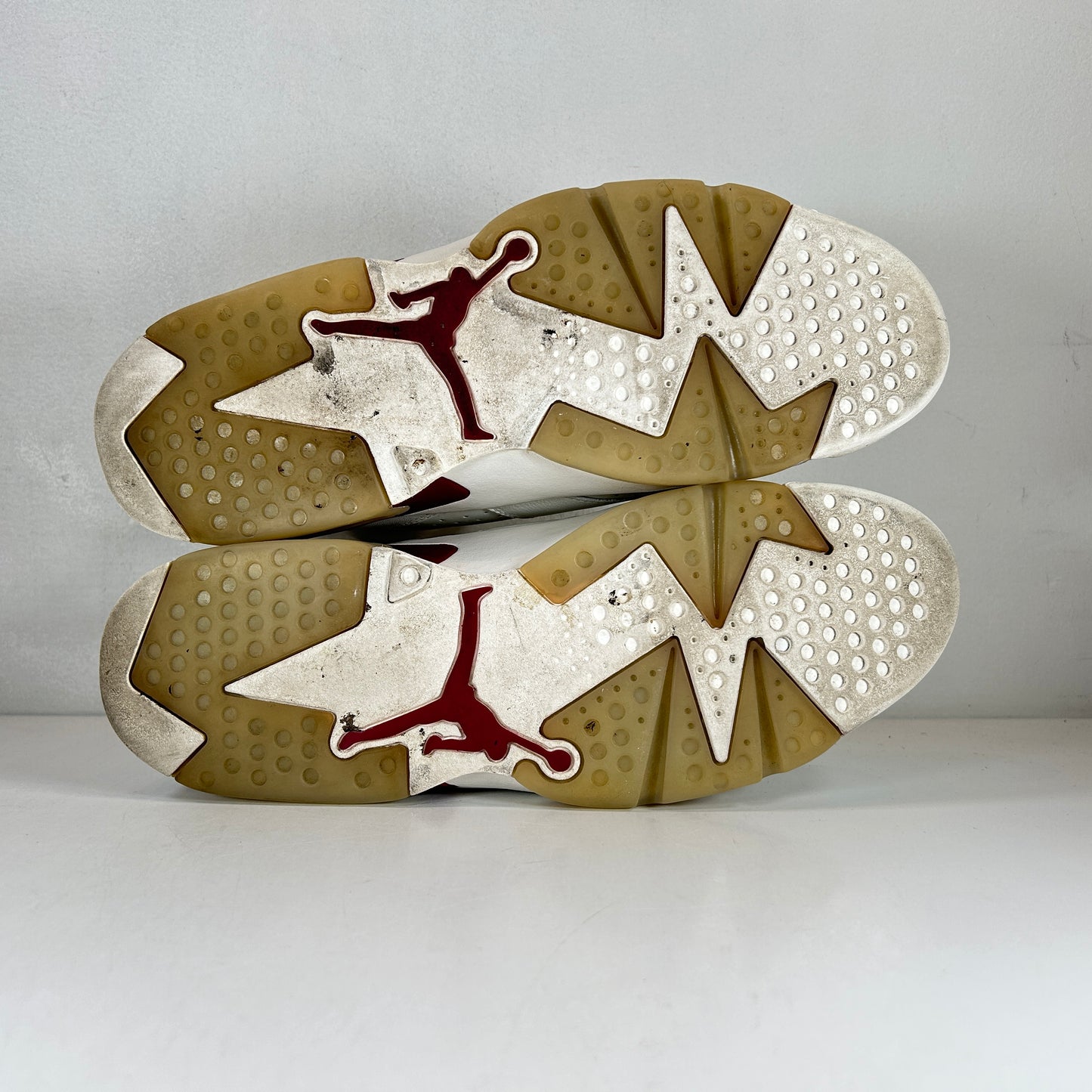 384664 116 Jordan 6 Granate