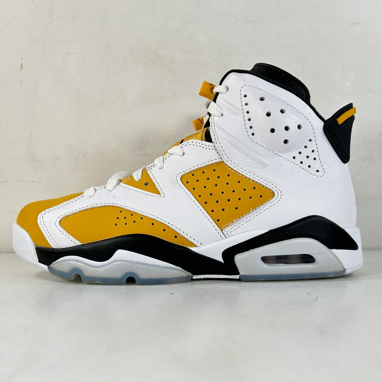 CT8529 170 Jordan 6 Retro Yellow Ochre [USED] - 9 (Used)