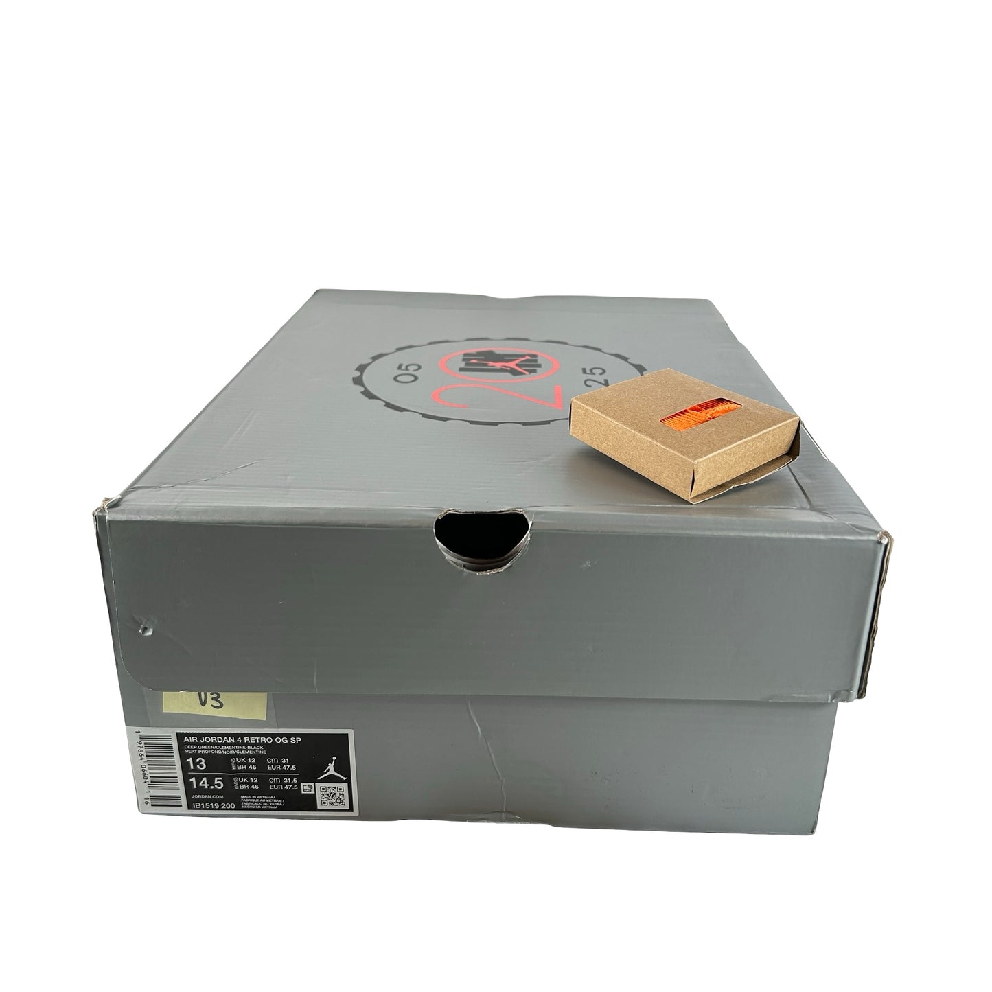 IB1519 200 Jordan 4 Retro OG SP Undefeated (2025) [USED] - 13 M (Used3)