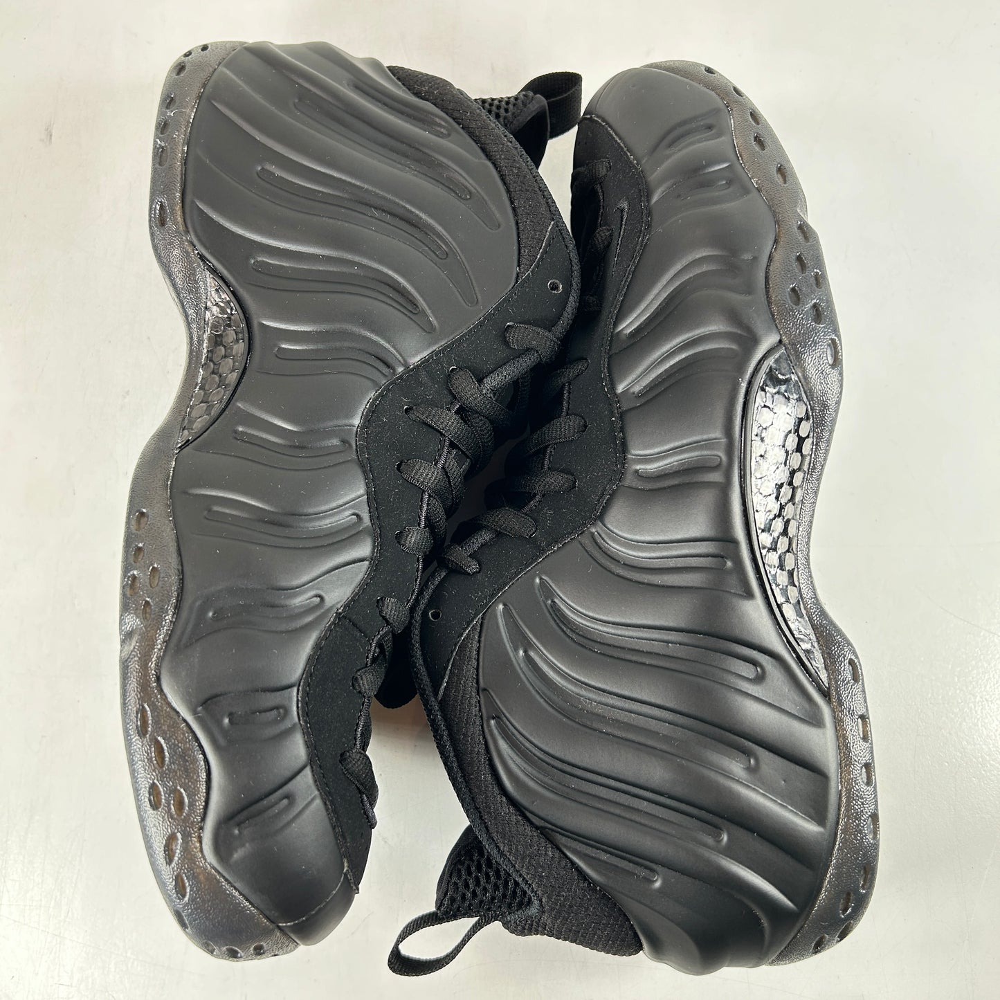 FD5855 001 Nike Air Foamposite One Anthracite (2023) [USED] - 10.5 M (VNDS)