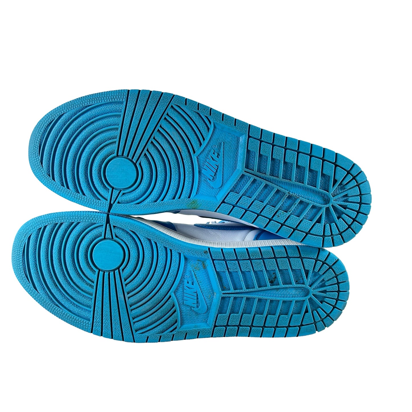 555088 117 Jordan 1 Retro High OG UNC 2015 [USED] - 13 M (Used)