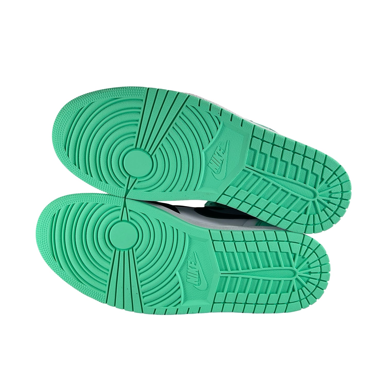 DZ5485 130 Jordan 1 Retro High OG Green Glow [CONDITIONAL] - 10.5 M (Small Yellow Mark On Heel)