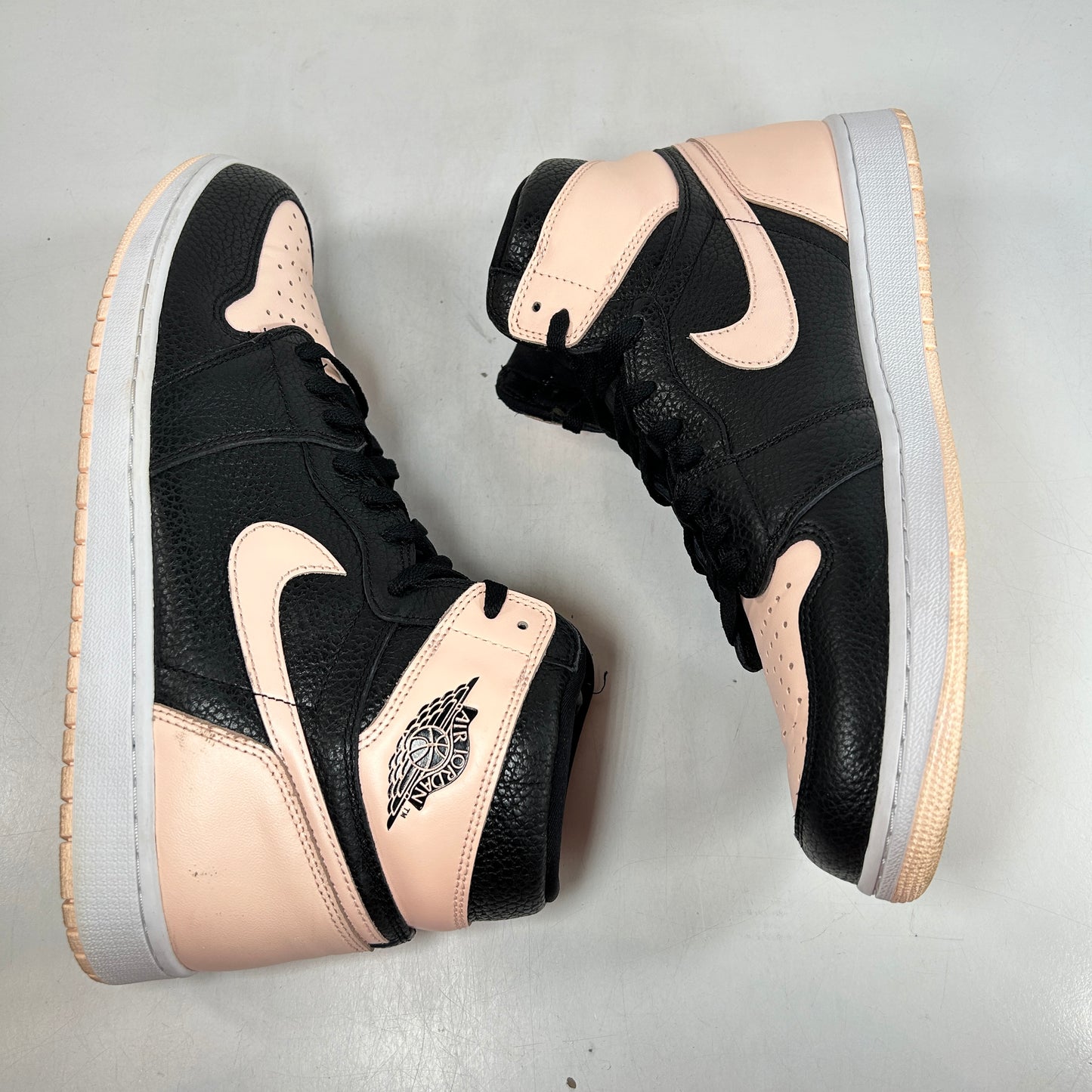 555088 081 Jordan 1 Crimson Tint [USED] - 13 M (Used) (No Box)