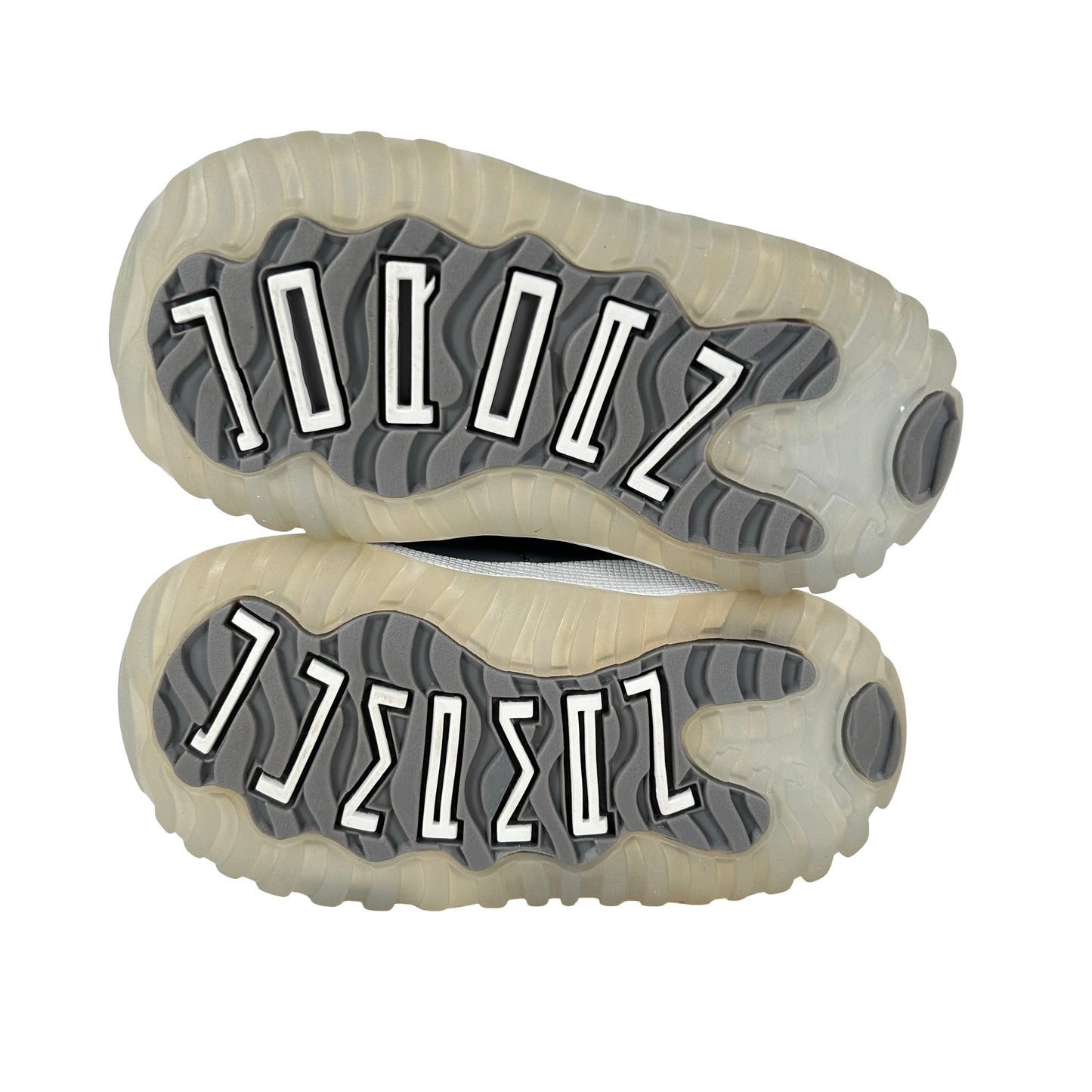 378040 005 Jordan 11 Retro Cool Grey (2021) (TD) [USED] - 4 C (Used) (No Box)