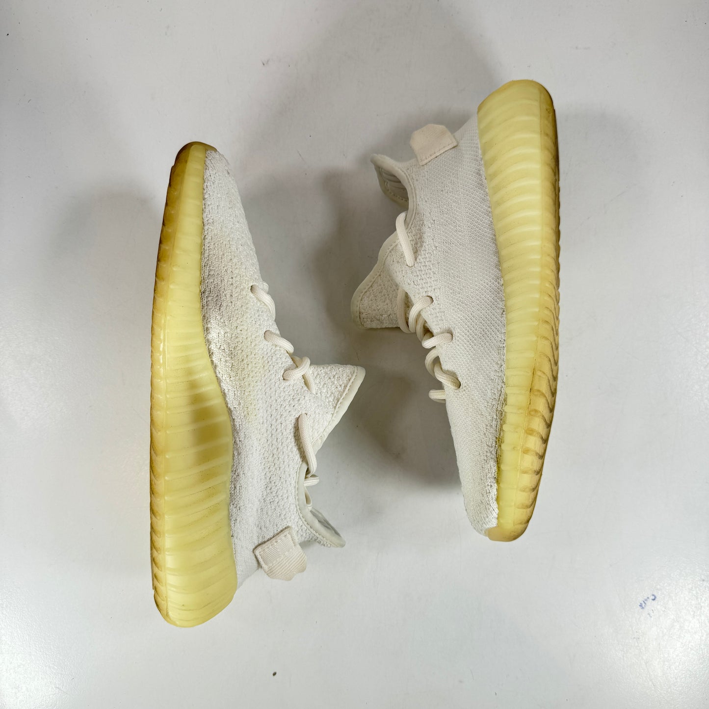 CP9366 Yeezy 350 V2 Crema Blanco