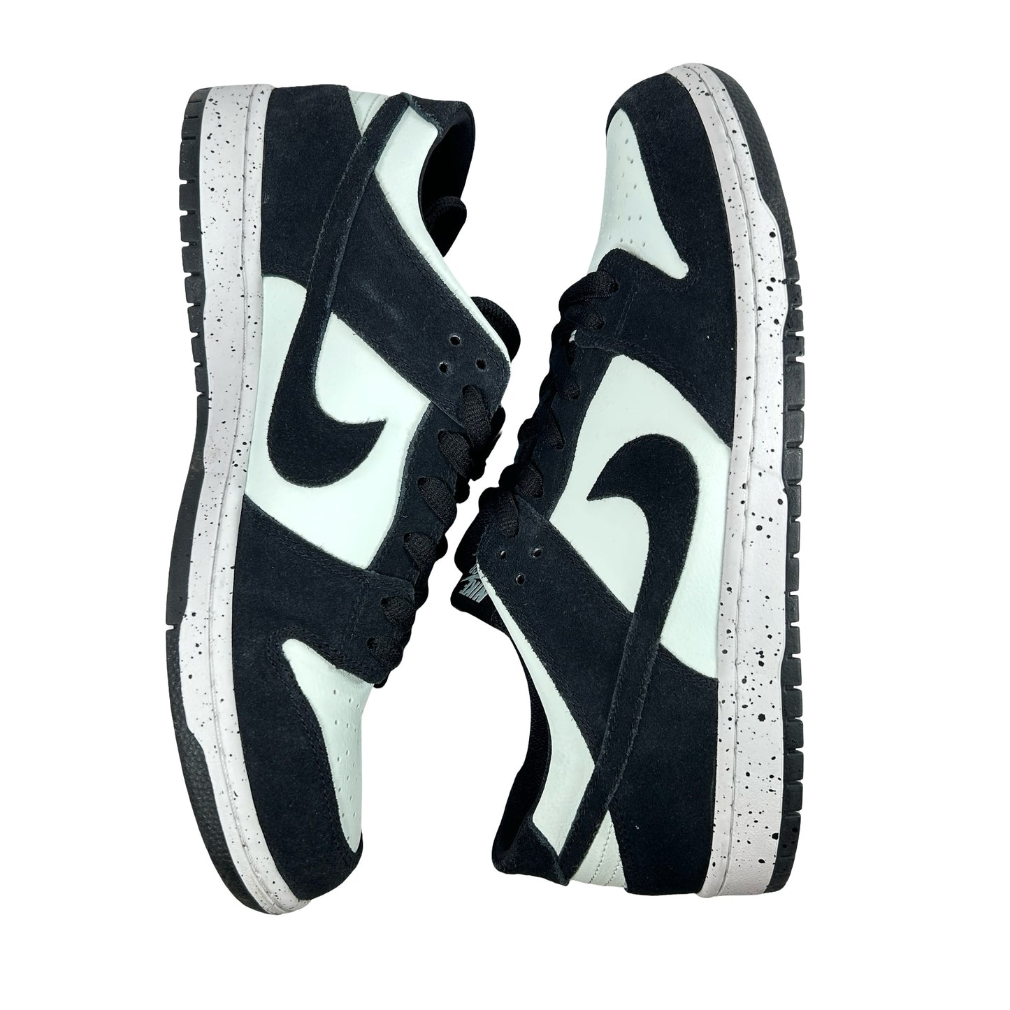 854866 003 Nike SB Dunk Low Barely Green [USED] - 13 M (Used)