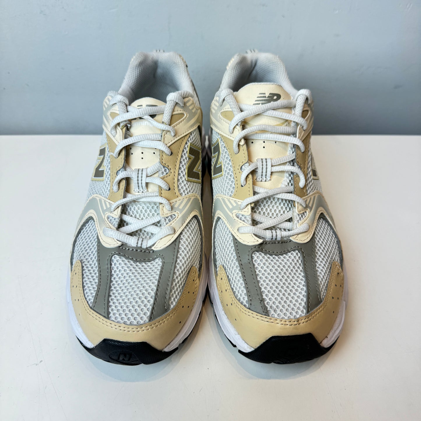 MR530AOS New Balance 530 Beige Silver [USED] - 9.5 M (Used) (No Box)