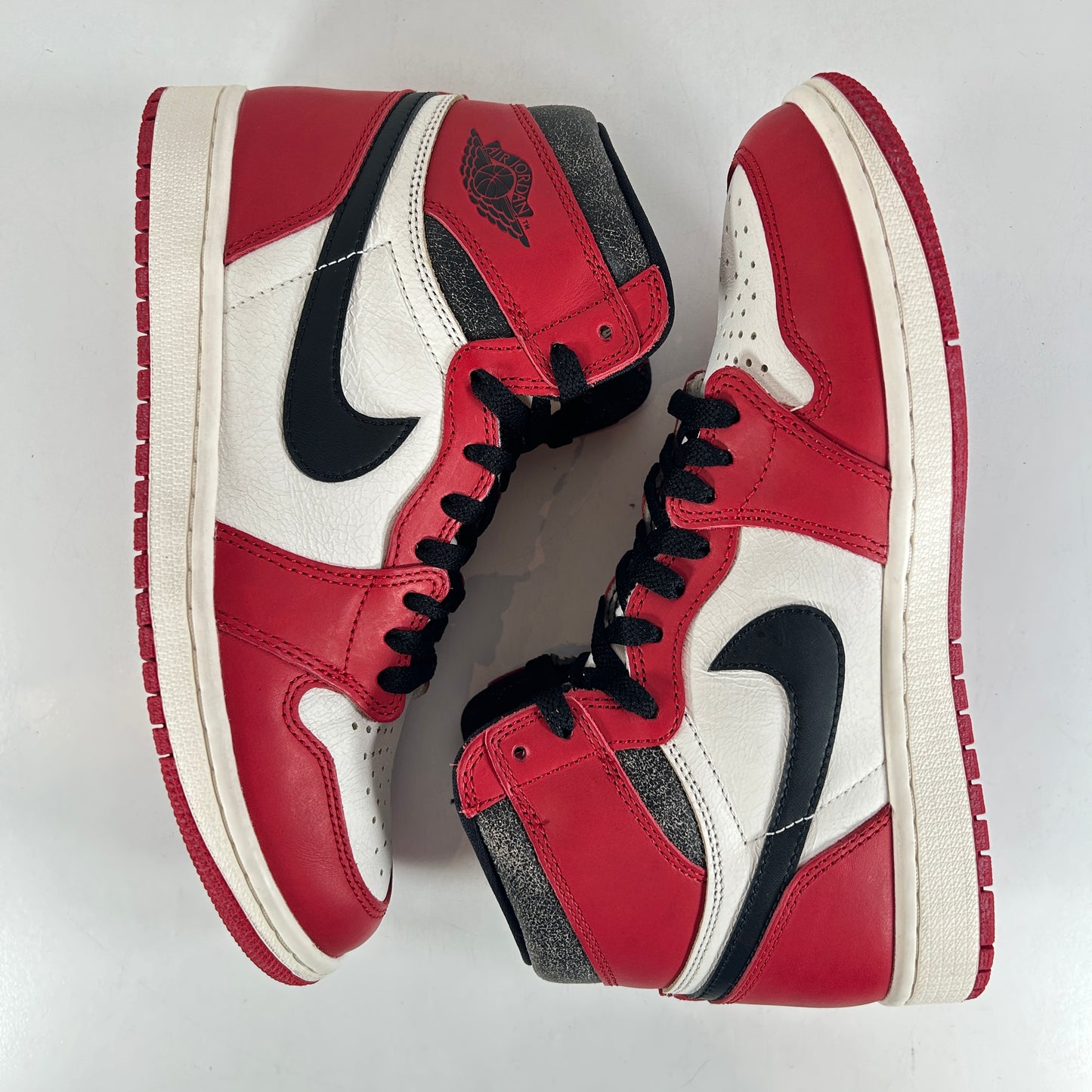 DZ5485 612 Jordan 1 Retro High OG Chicago Lost And Found [USED] - 8 M (Used5)