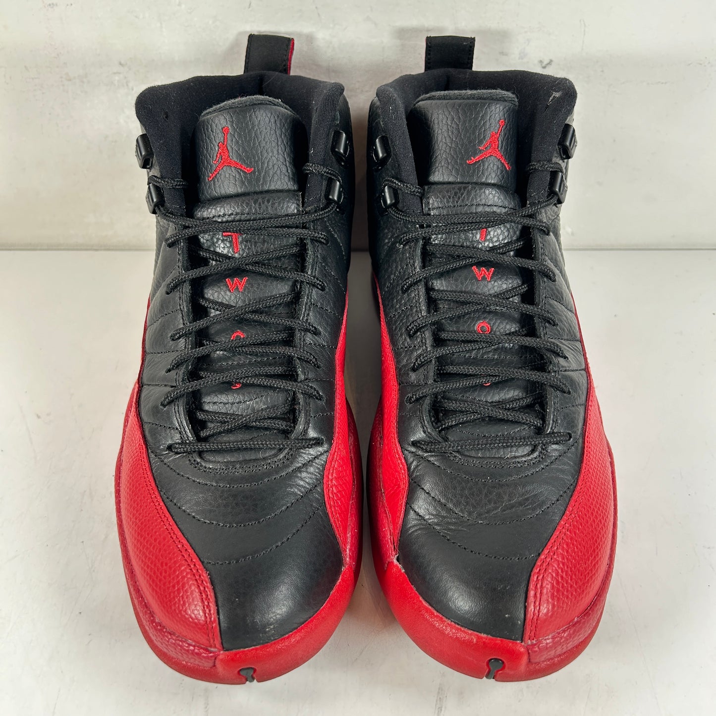 130690 002 Jordan 12 Retro Flu Game (2016) [USED] - 9 M (Used)