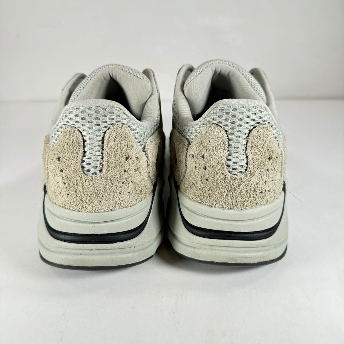 EG7487 adidas Yeezy Boost 700 Salt [USED] - 7 M (Used) (No Box)