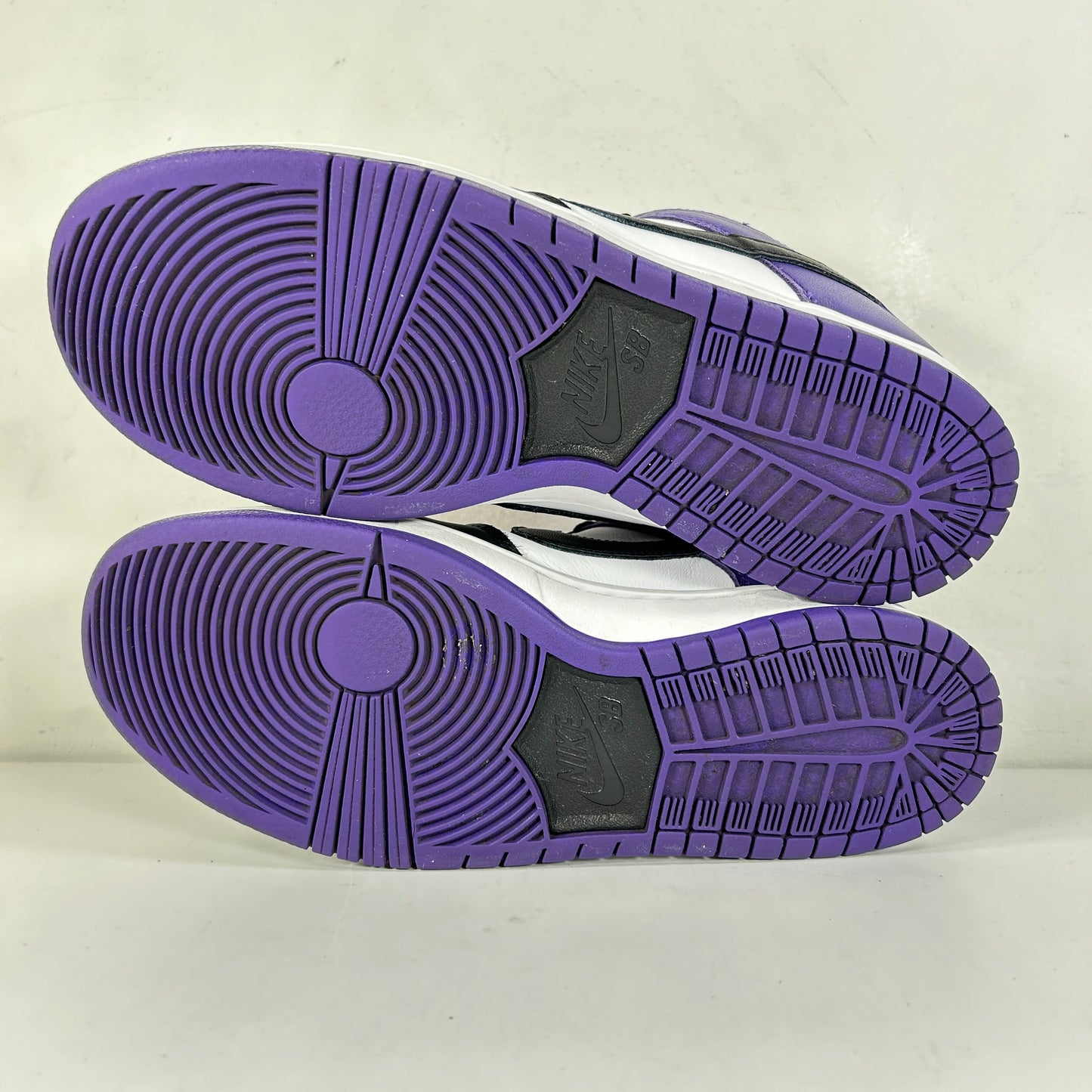 BQ6817 500 Nike SB Dunk Low Court Purple [USED] - 8.5 M (Used)