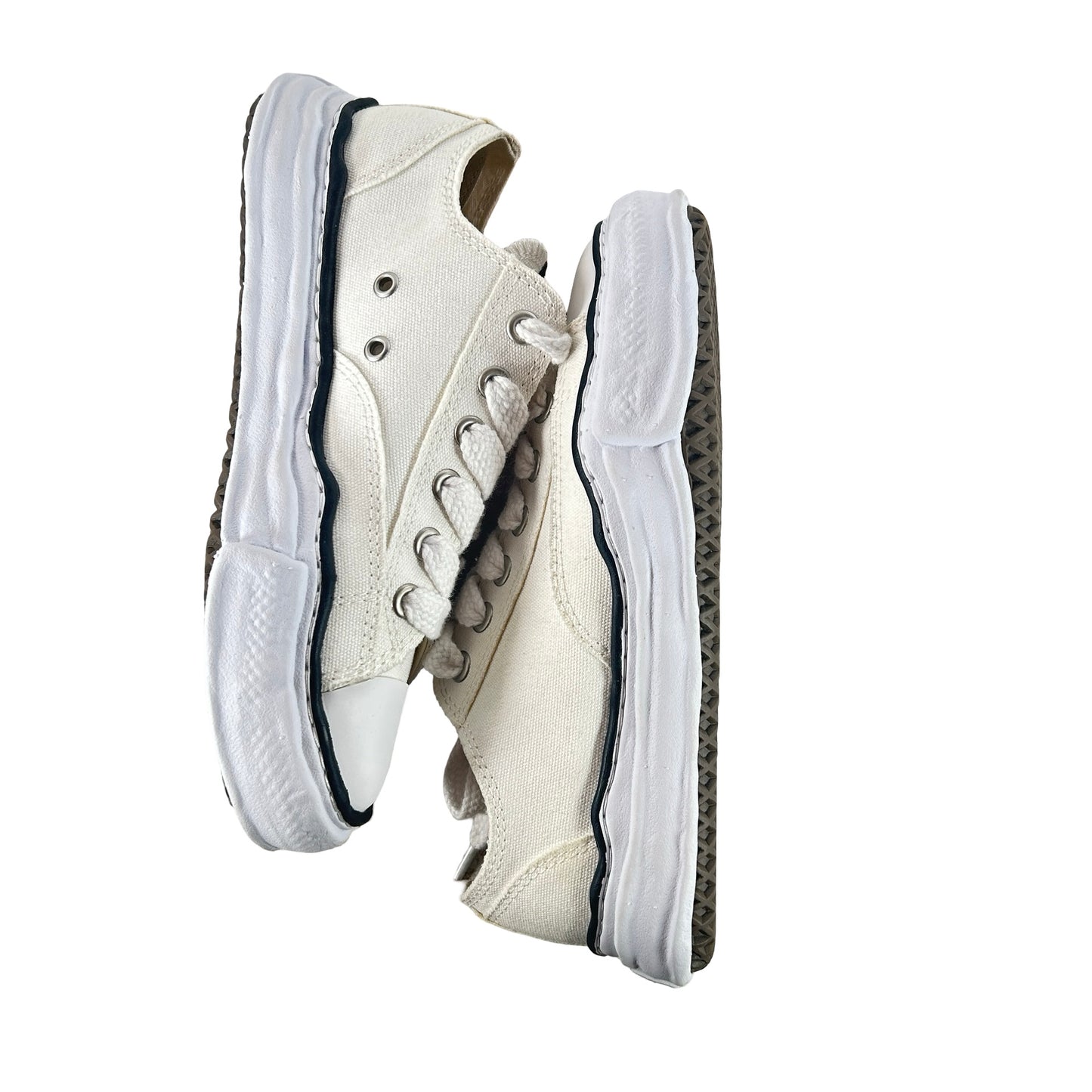 A01FW702 WHT Maison Mihara Yasuhiro Peterson OG Sole Canvas Low White [USED] - 40 EU (Used) (No Lid)