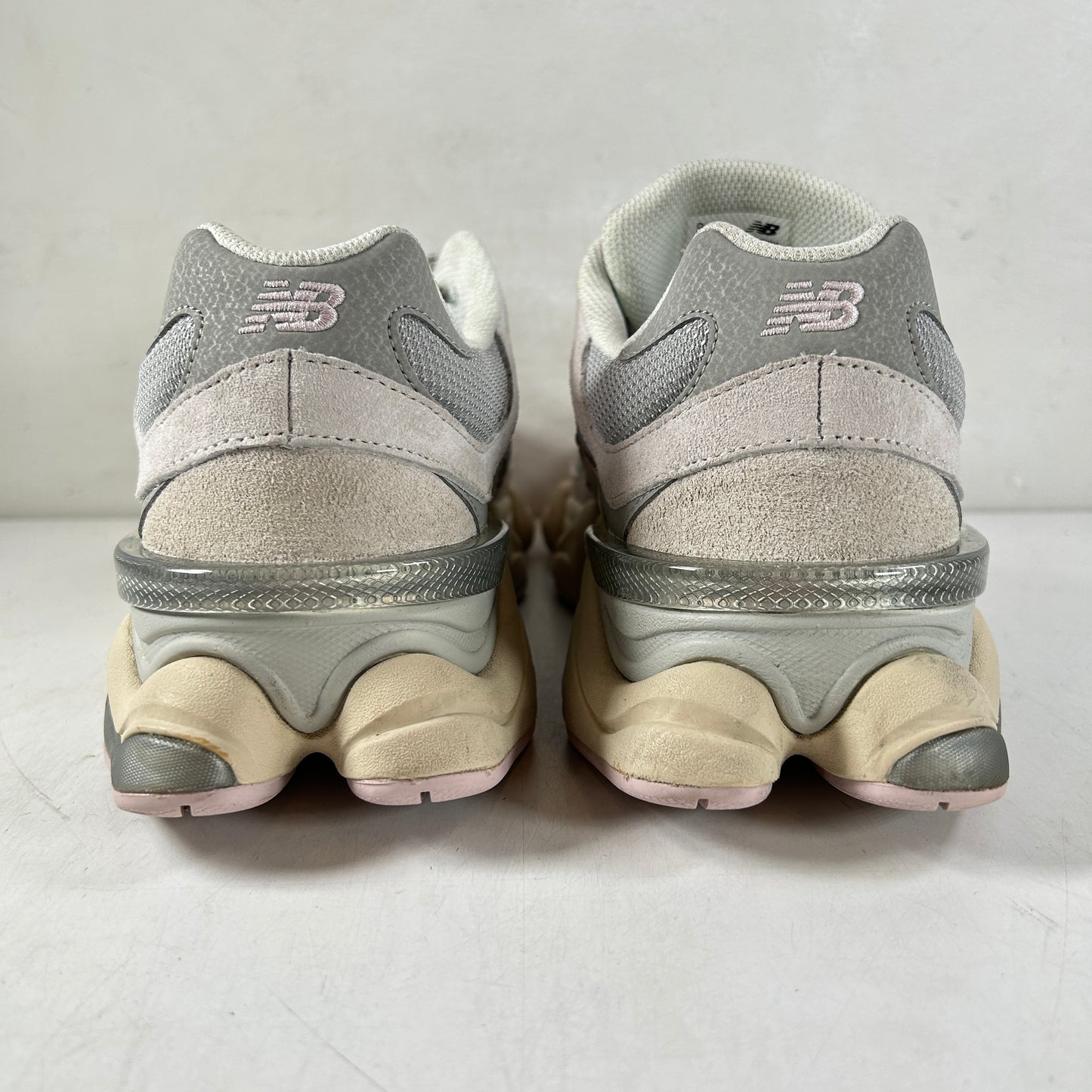 U906OGM New Balance 9060 Grey Lilac [USED] - 9.5 M (Used) (Replace Box)