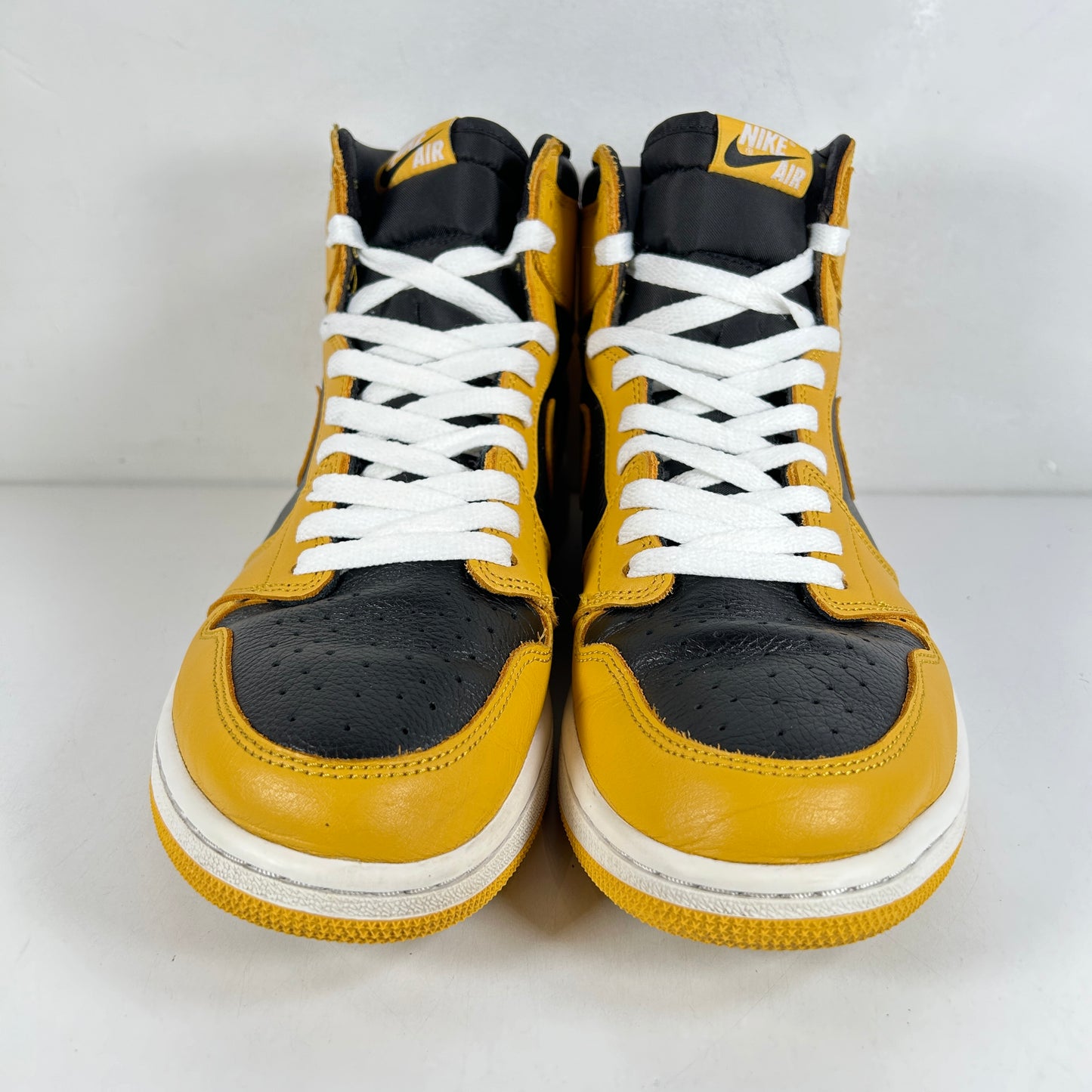 555088 701 Jordan 1 Pollen [USED] - 12.5 M (Used) (No Box)